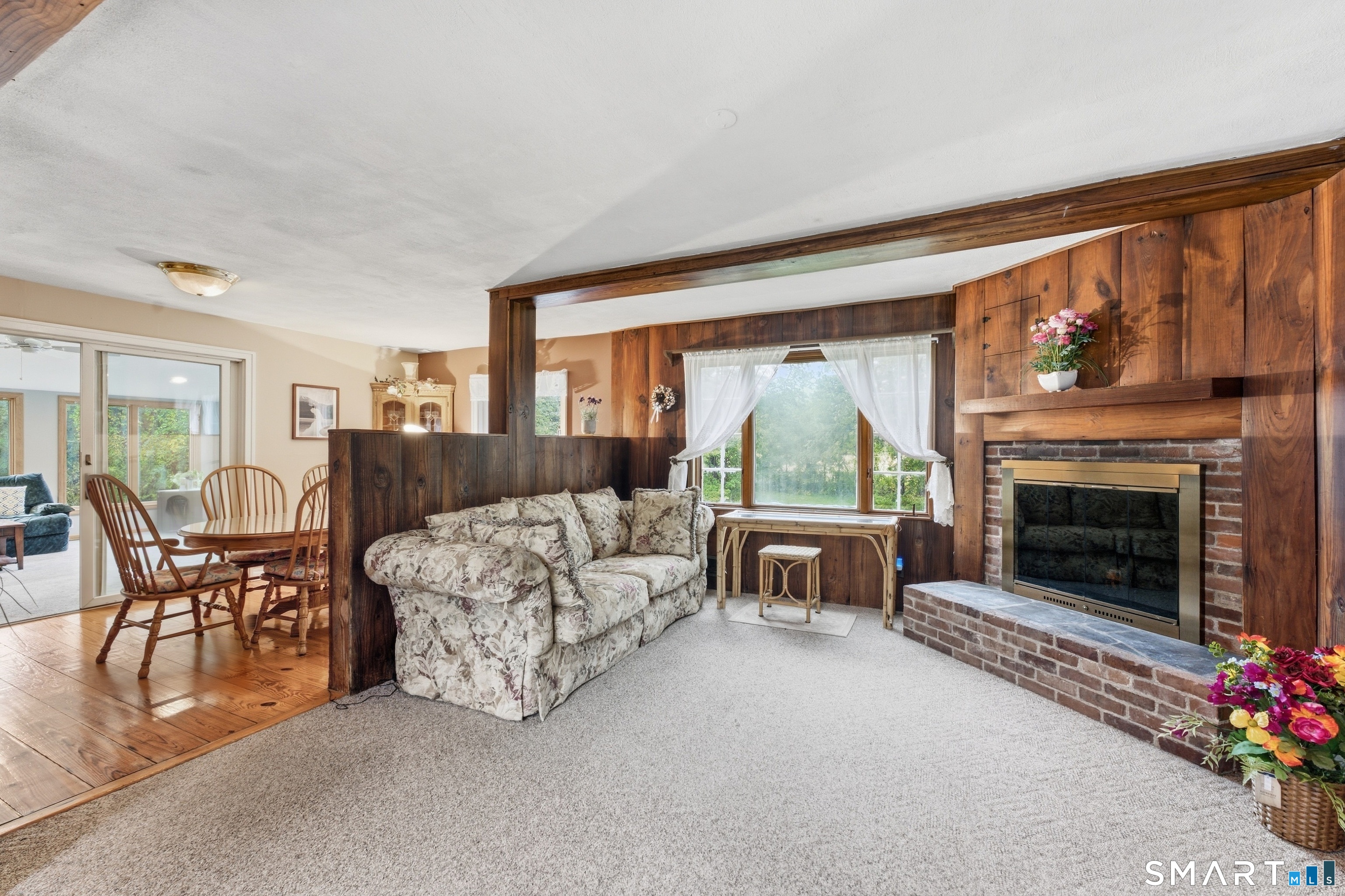 1823 Mountain Road photo 4