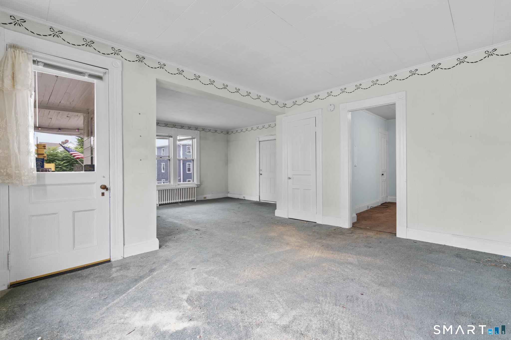 763 Baldwin Street photo 14