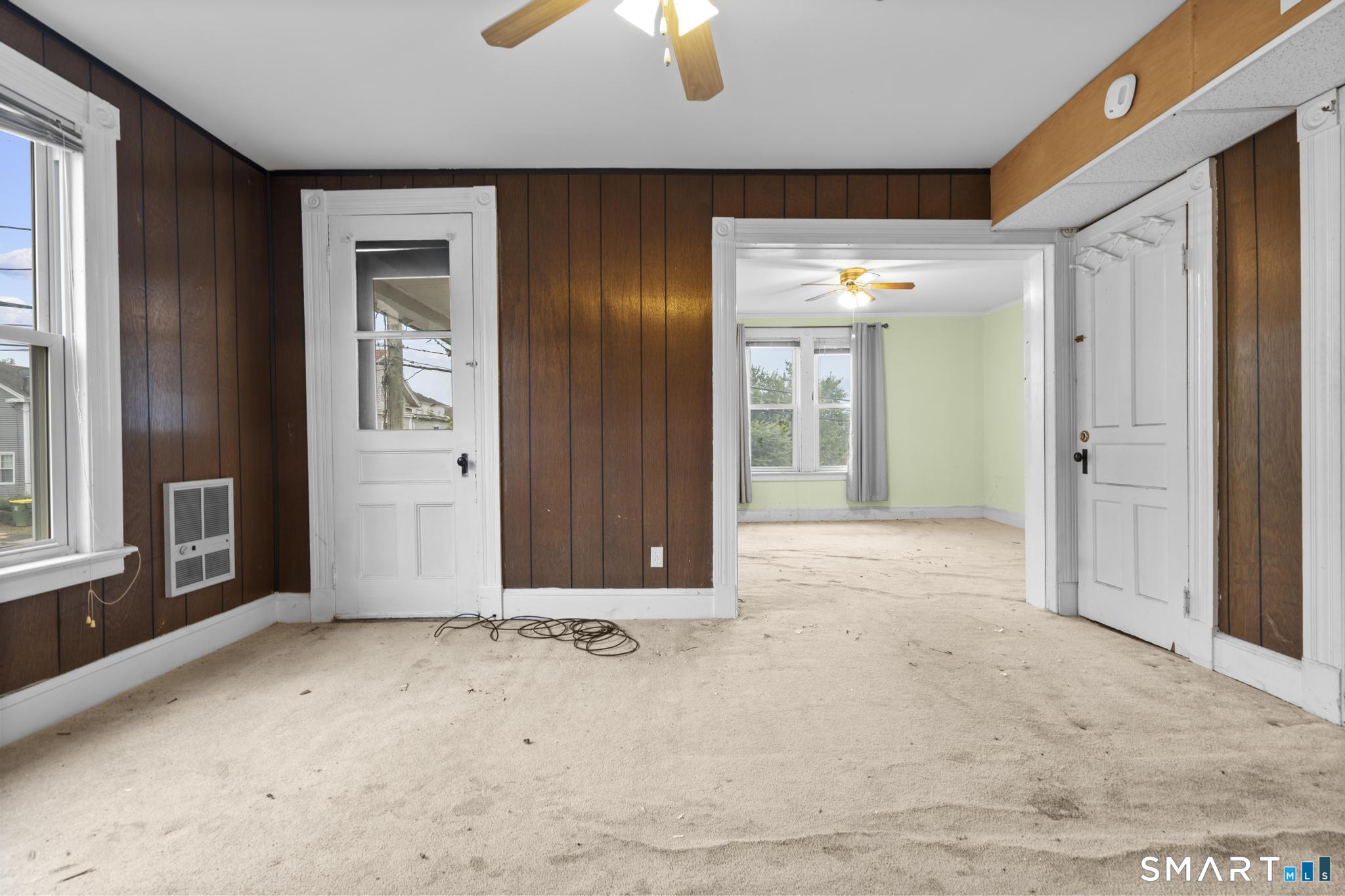 763 Baldwin Street photo 18