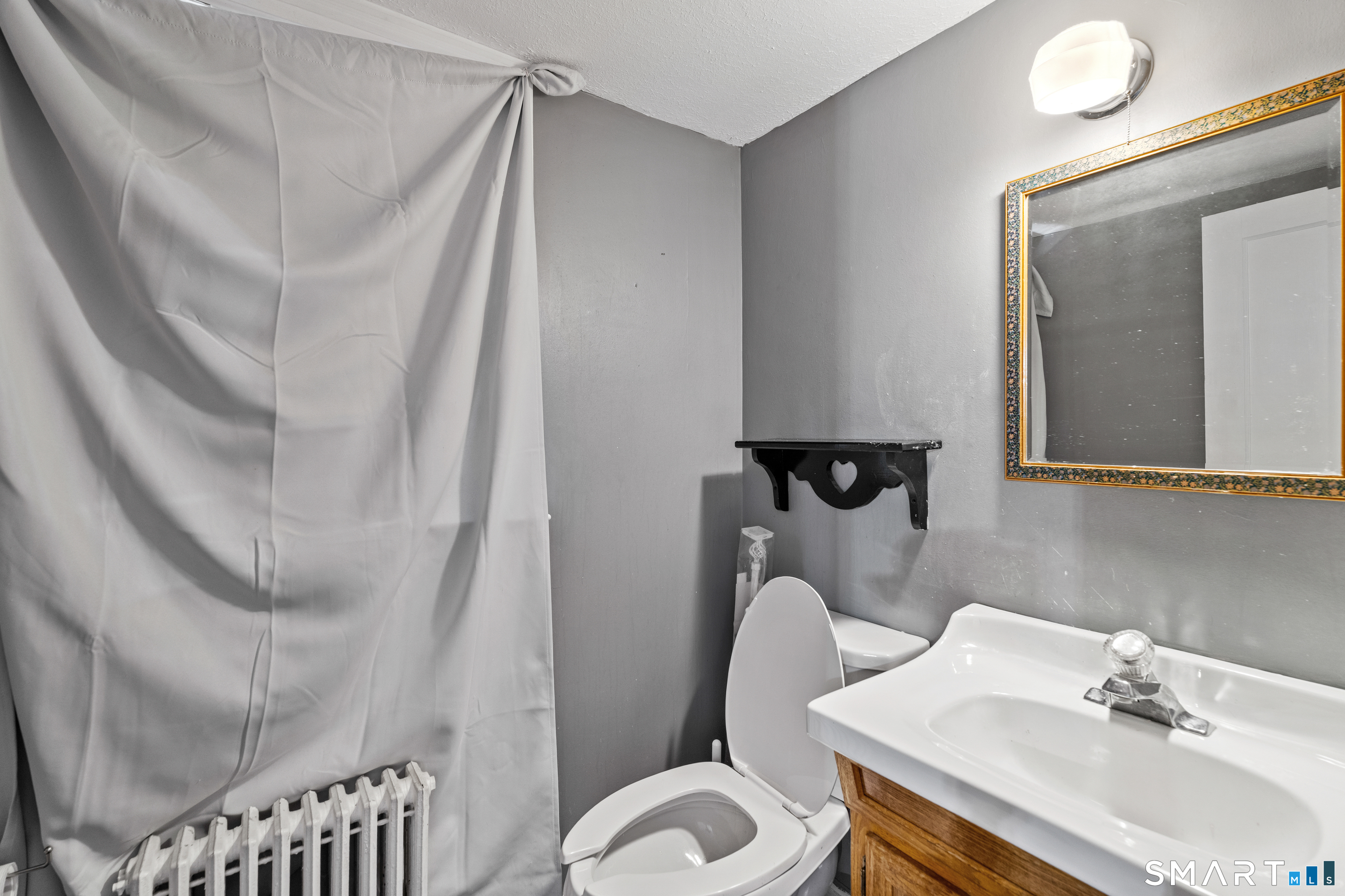 85 Claxton Avenue photo 13