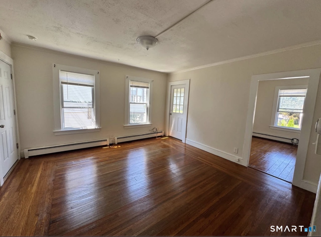 57 Rhodes Street photo 4