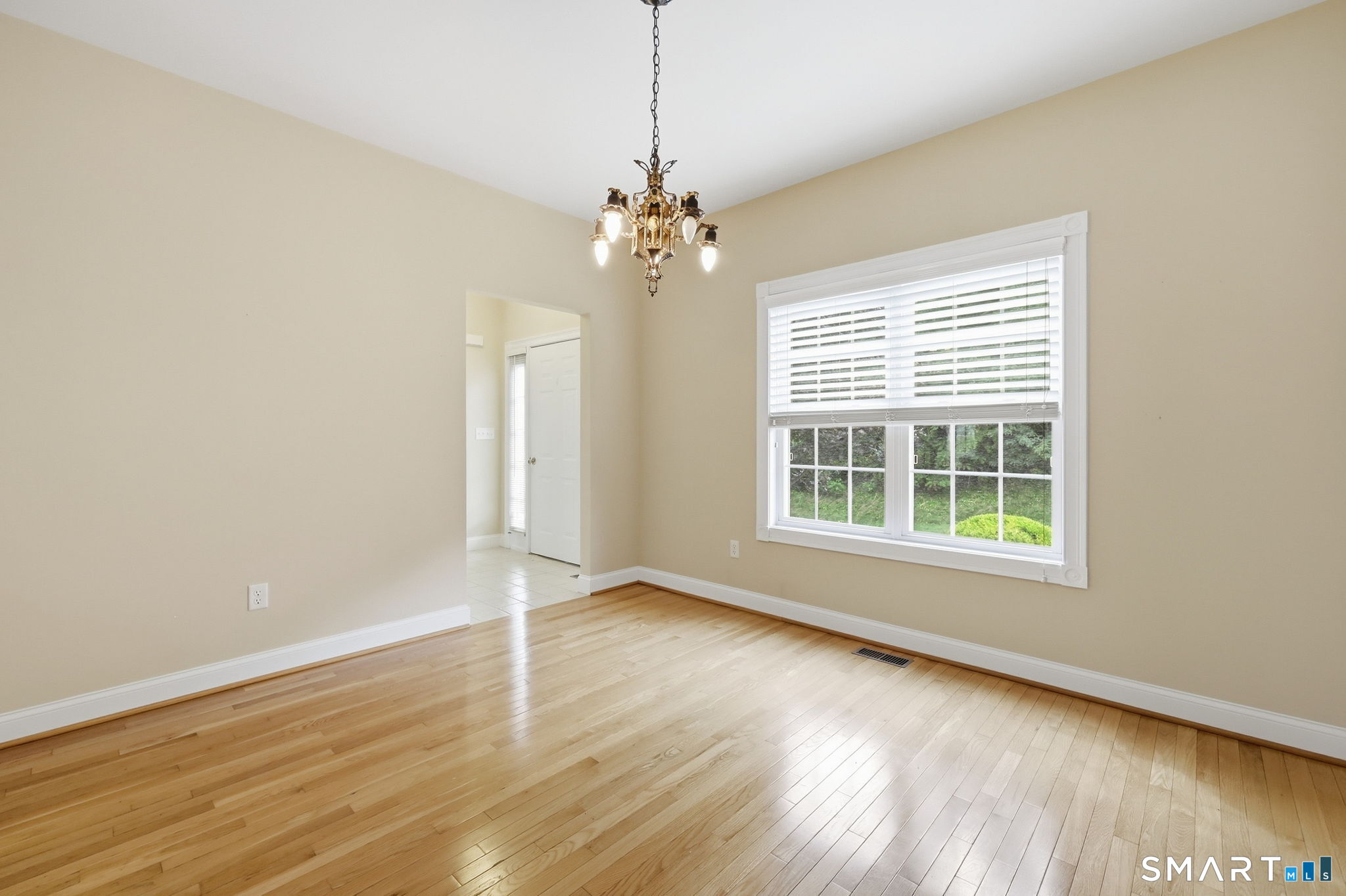 12 Tarragon Drive photo 16