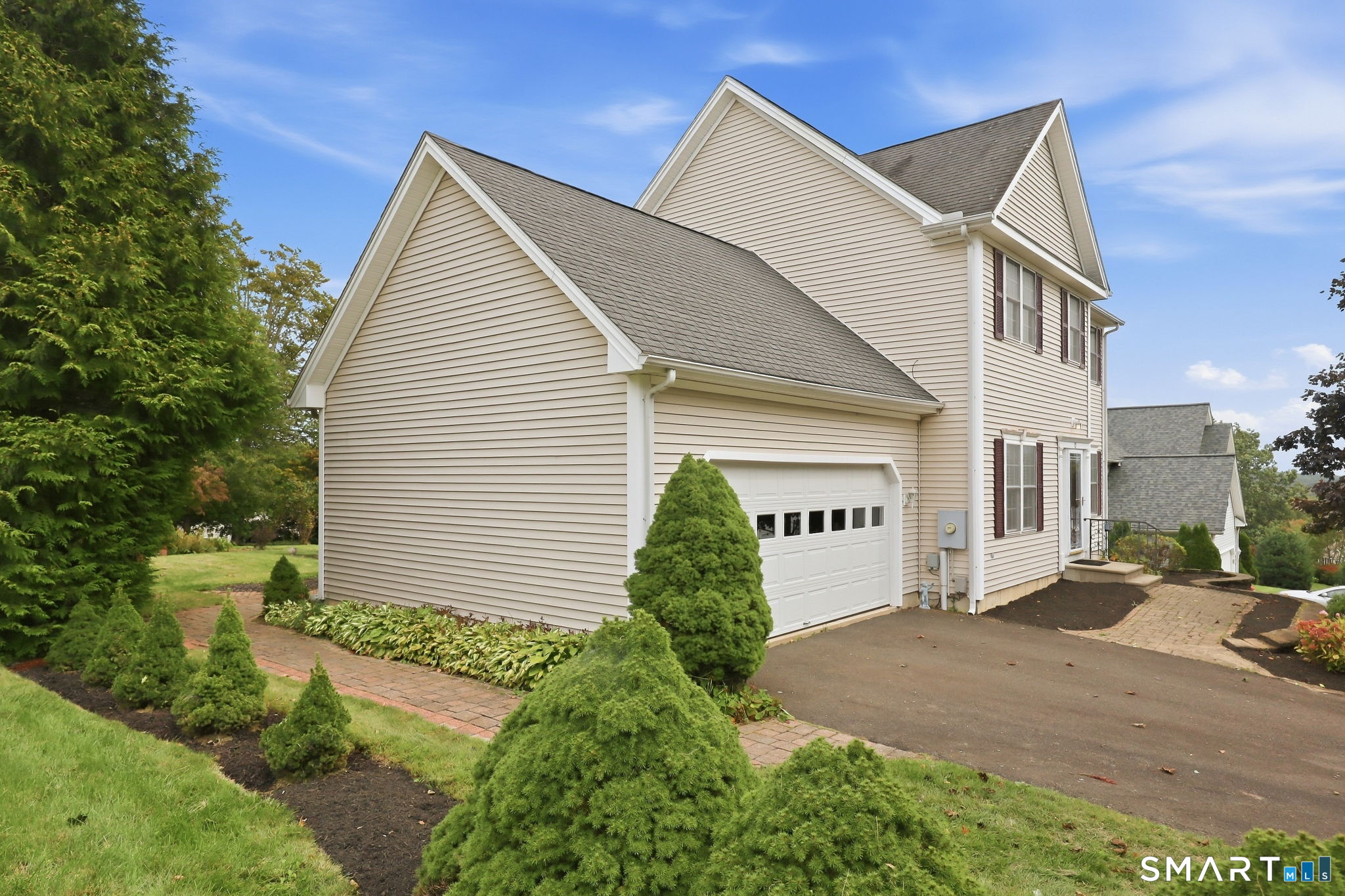 12 Tarragon Drive photo 38