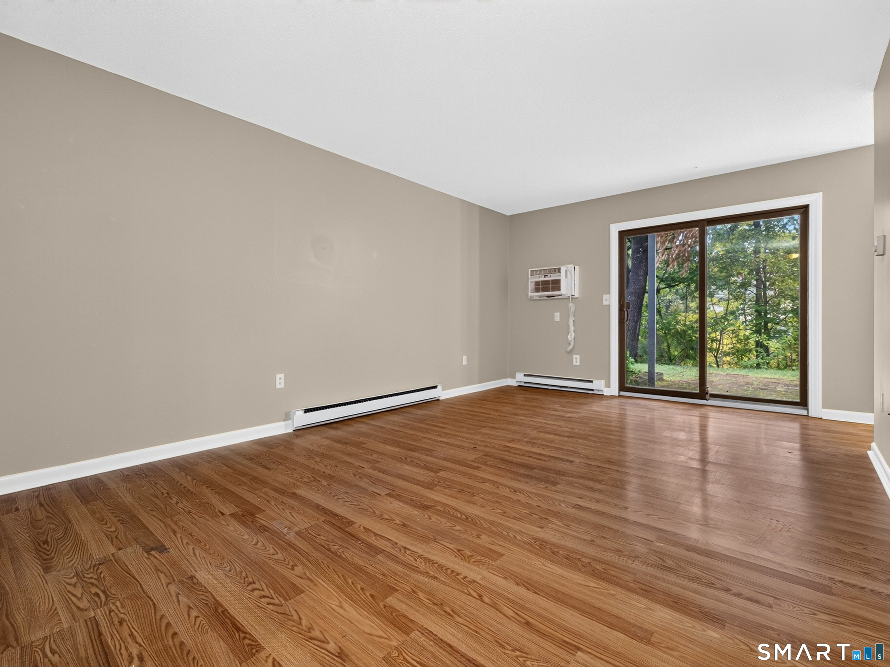 Photo 3 of Townhouse for sale at 274 Church St #7E, Guilford, CT 06437 | MLS# 24209235 | Listing updated on 2026-10-05