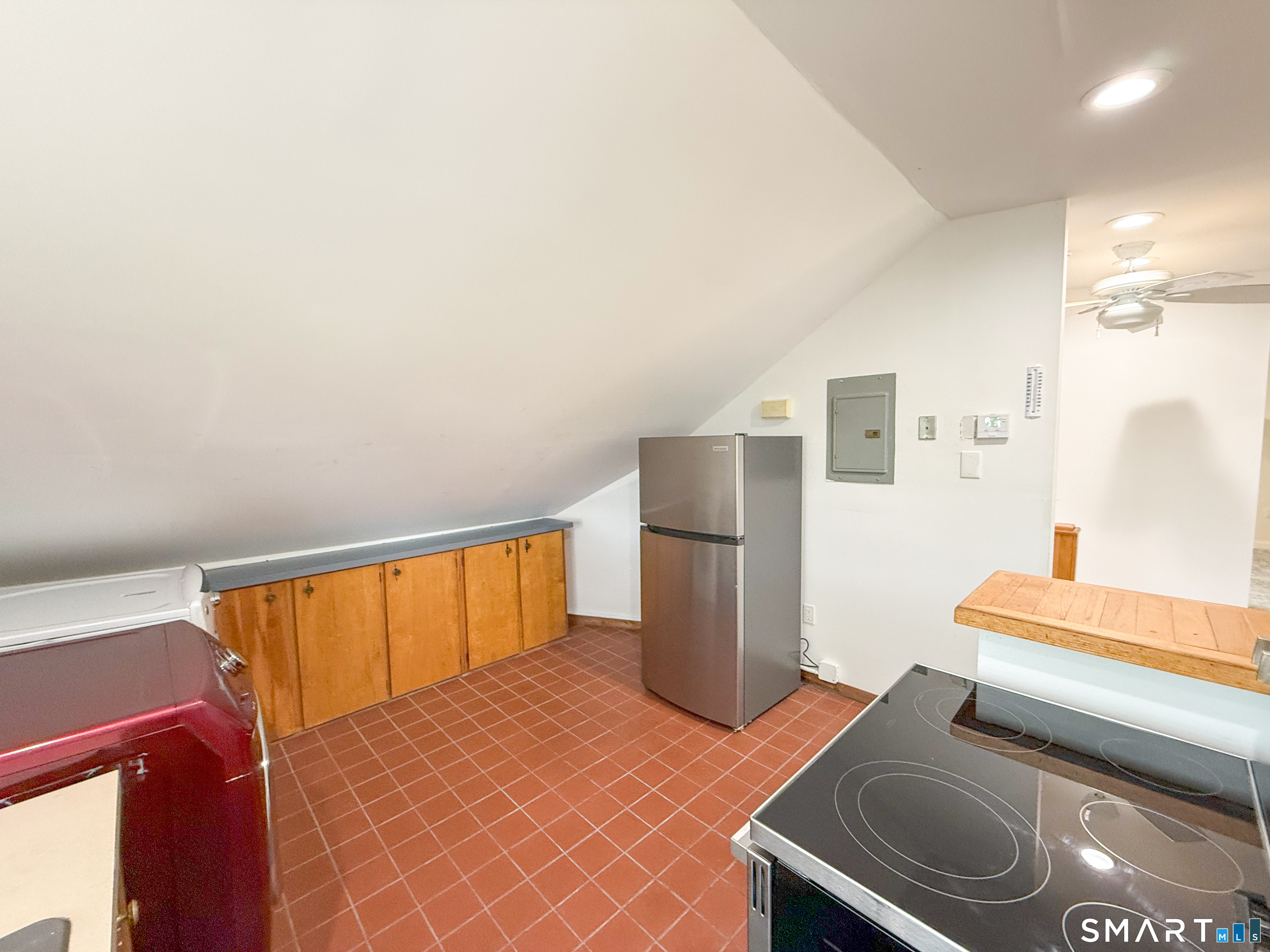 51 Franklin Street, New London, CT 06320