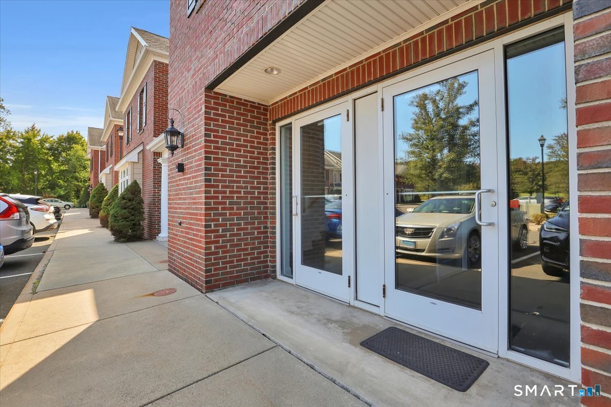225 Oakland Road Unit #204 photo 4