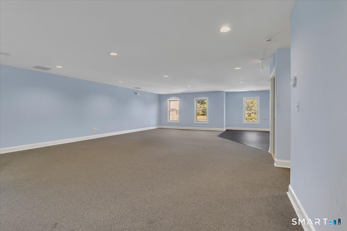 225 Oakland Road Unit #204 photo 10
