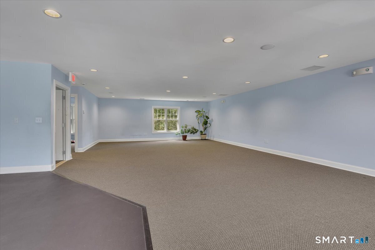 225 Oakland Road Unit #204 photo 14