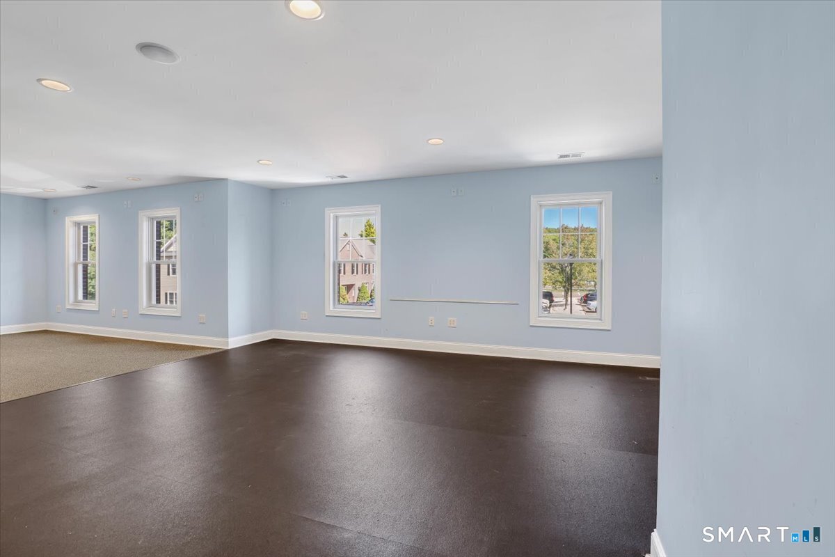 225 Oakland Road Unit #204 photo 17