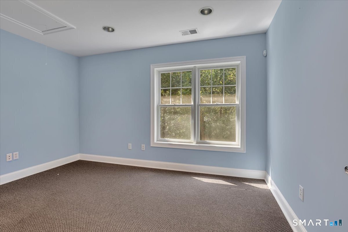 225 Oakland Road Unit #204 photo 19