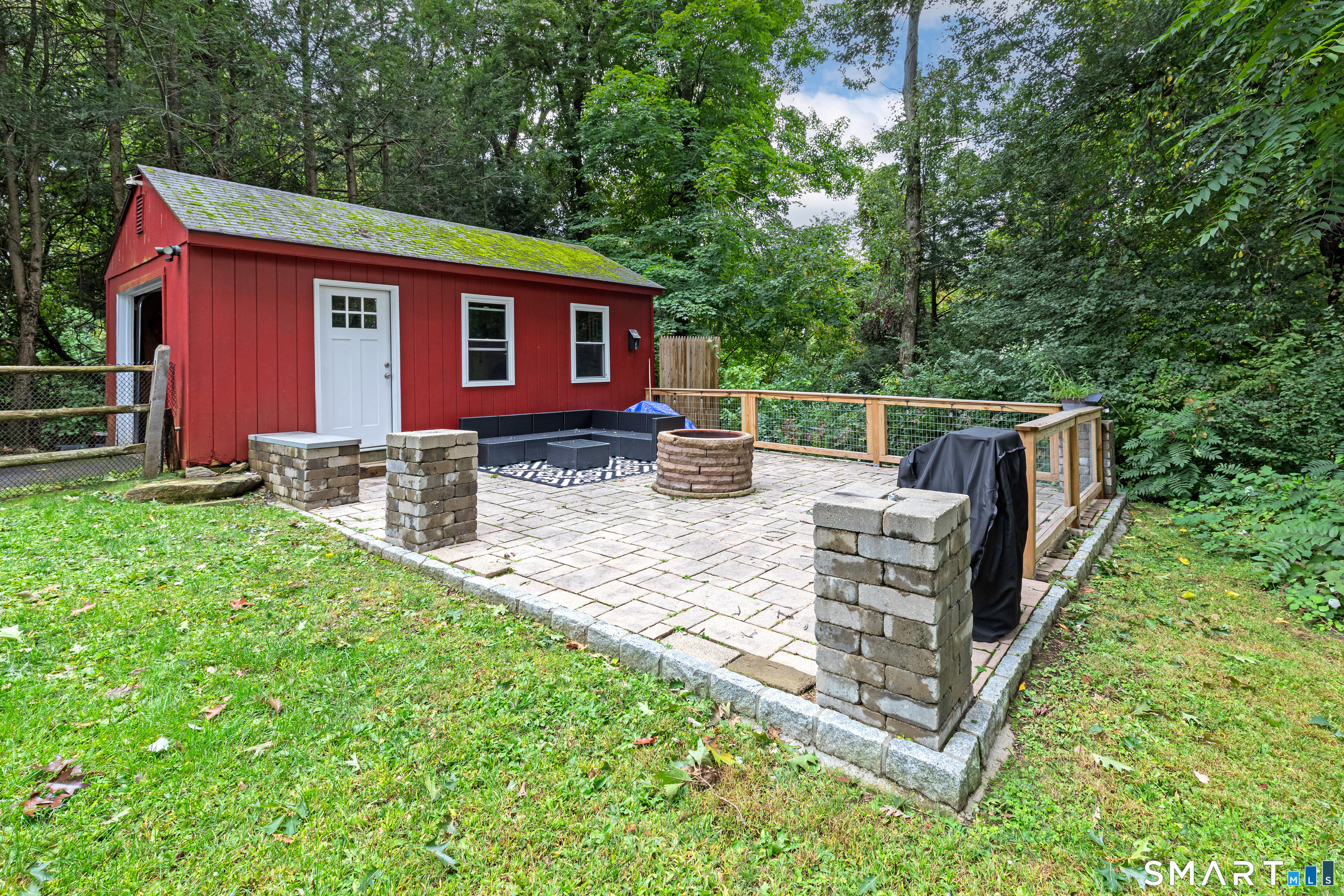 6 Indian Avenue photo 24