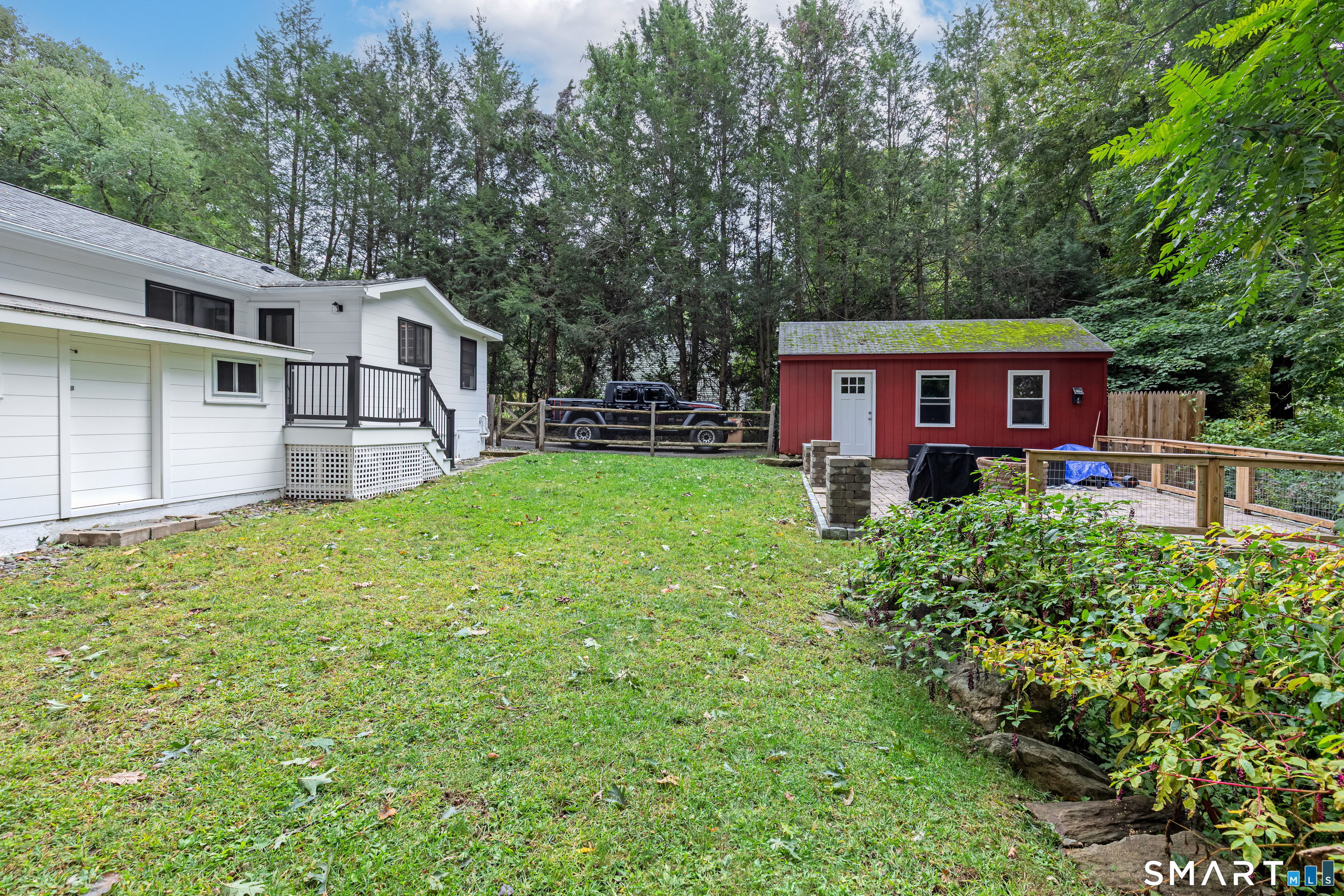 6 Indian Avenue photo 26