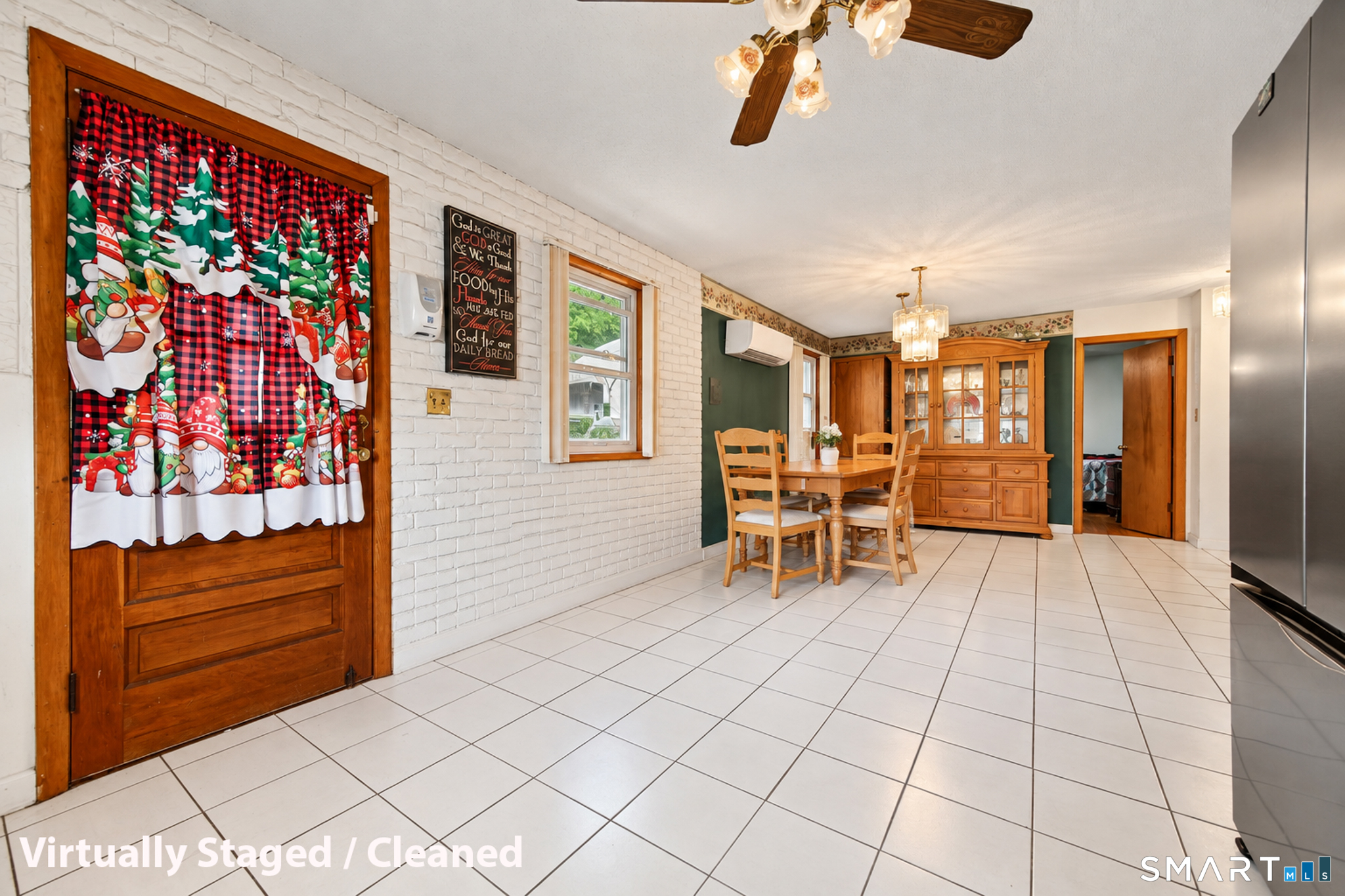 Photo 2 of Single family home for sale at 220 New Hvn Ave, Waterbury, CT 06708 | MLS# 24210713 | Listing updated on 2026-10-01