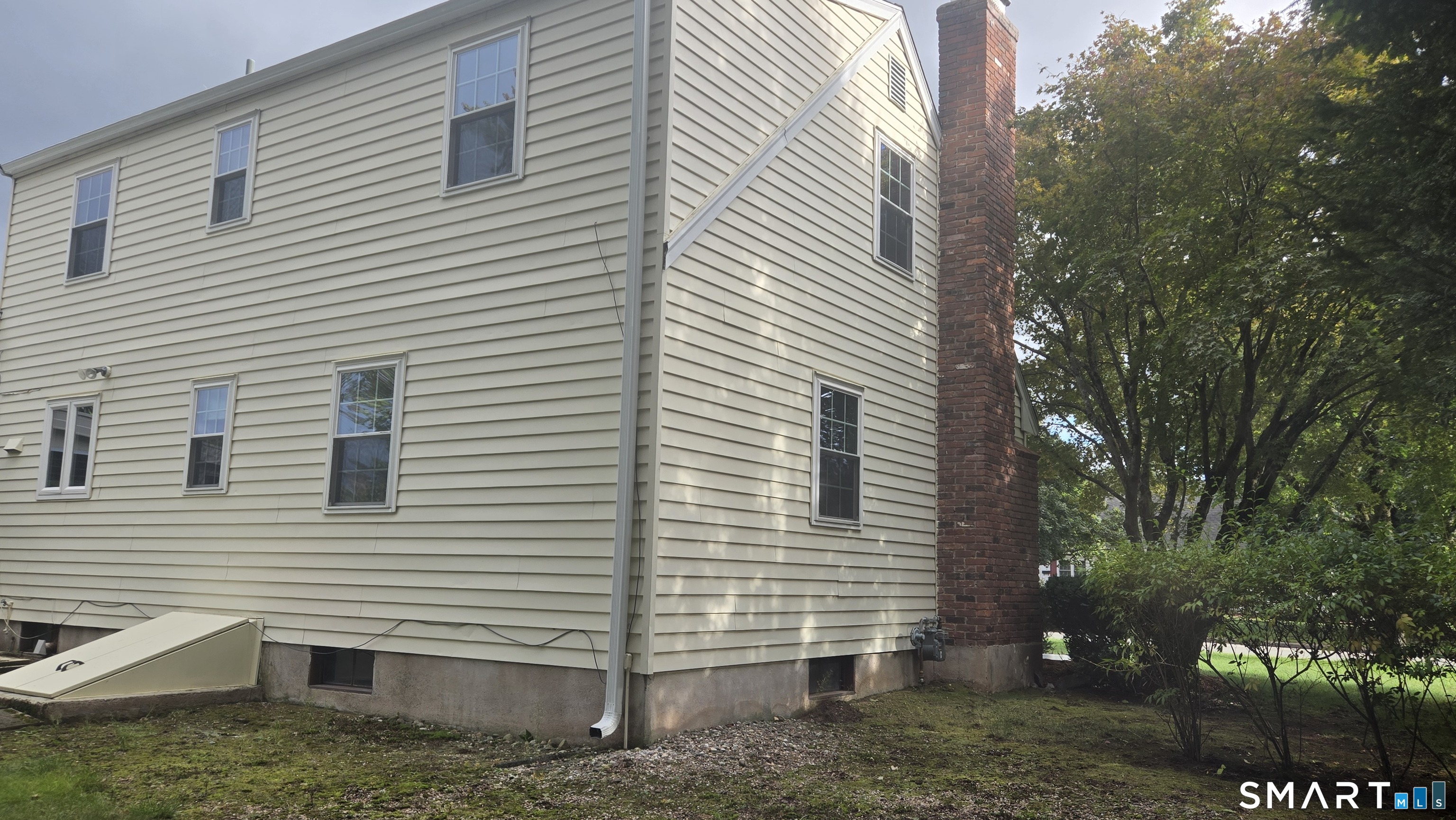 121 Carriage Drive
