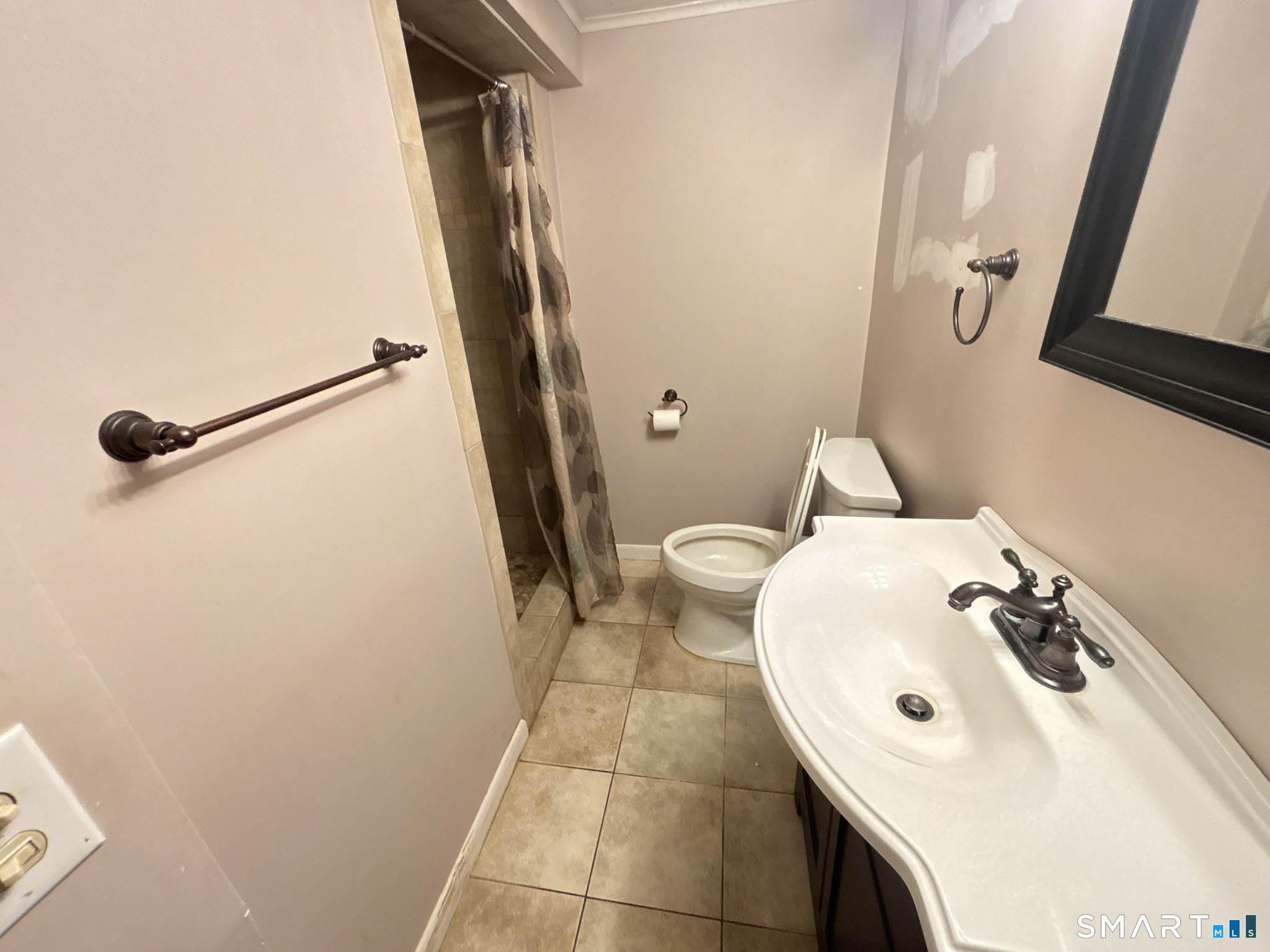 201 West Road photo 24
