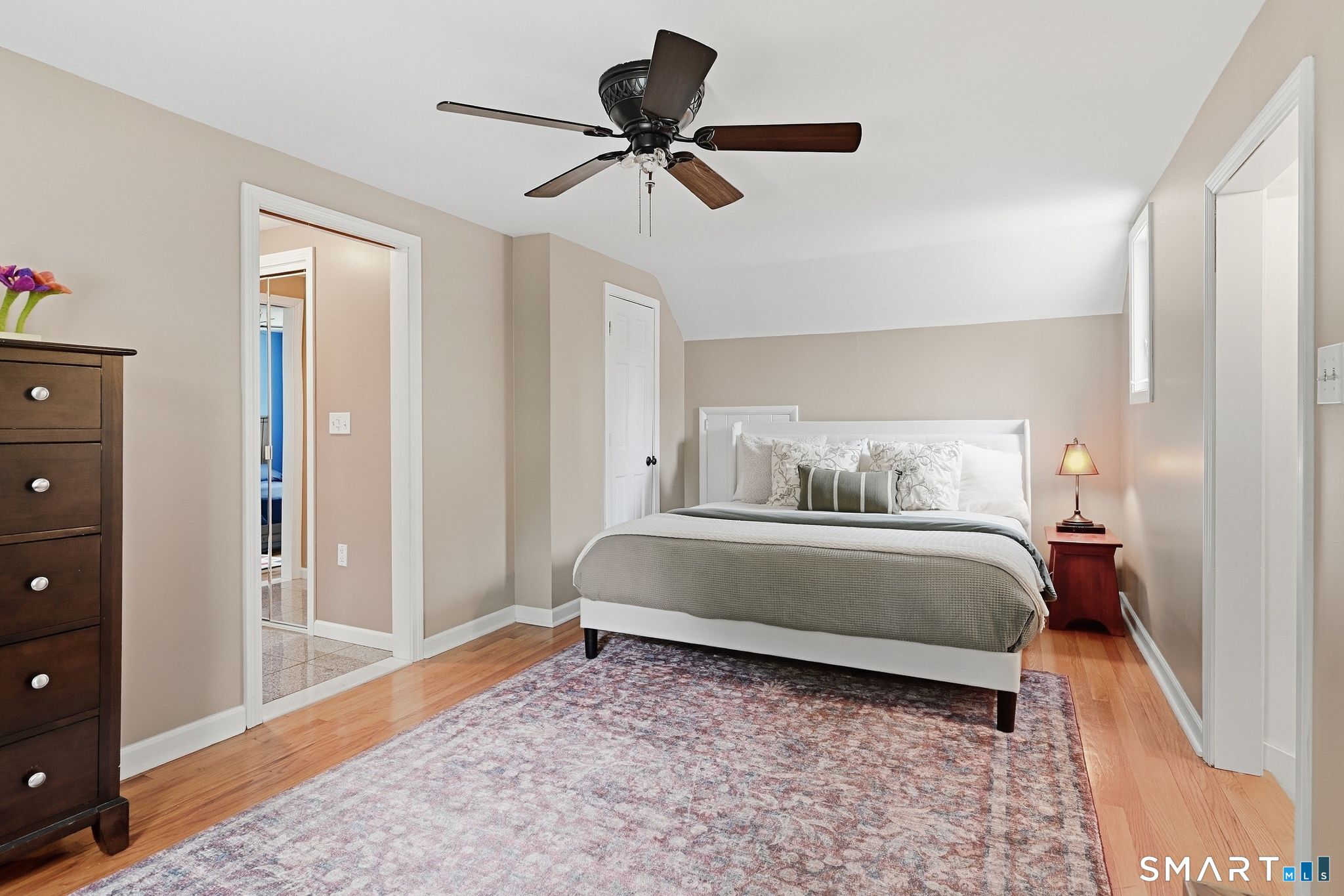 60 Russell Avenue photo 30