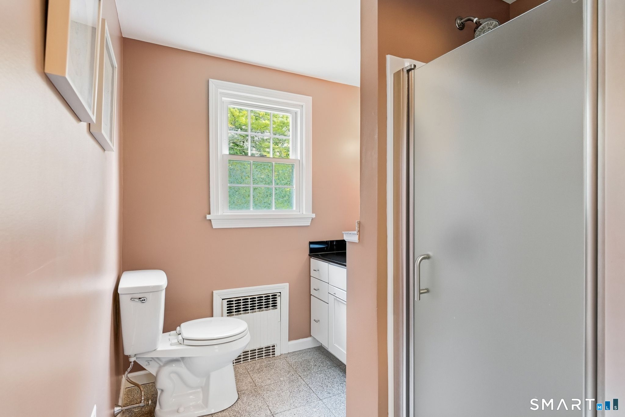 60 Russell Avenue photo 33