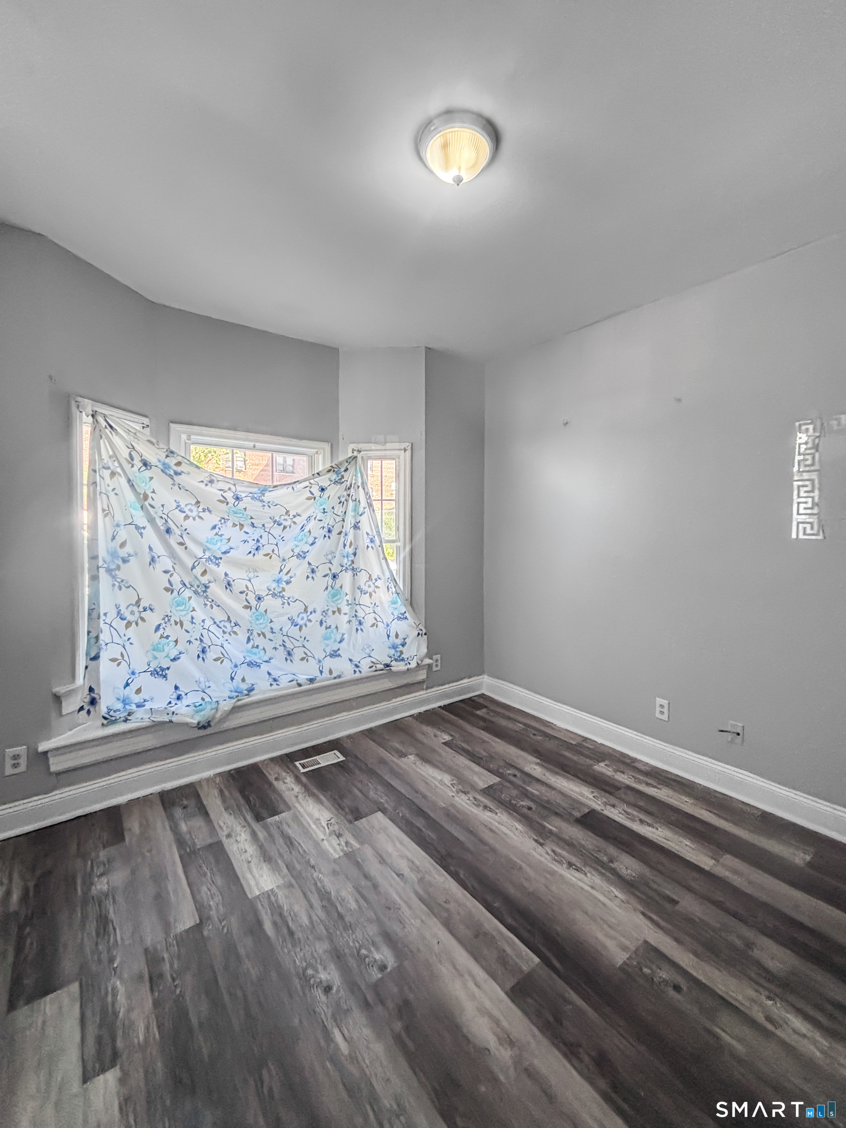 Foto 6 de Apartamento en renta en 136 Washington Terrace, Bridgeport, CT — $2,800/mes