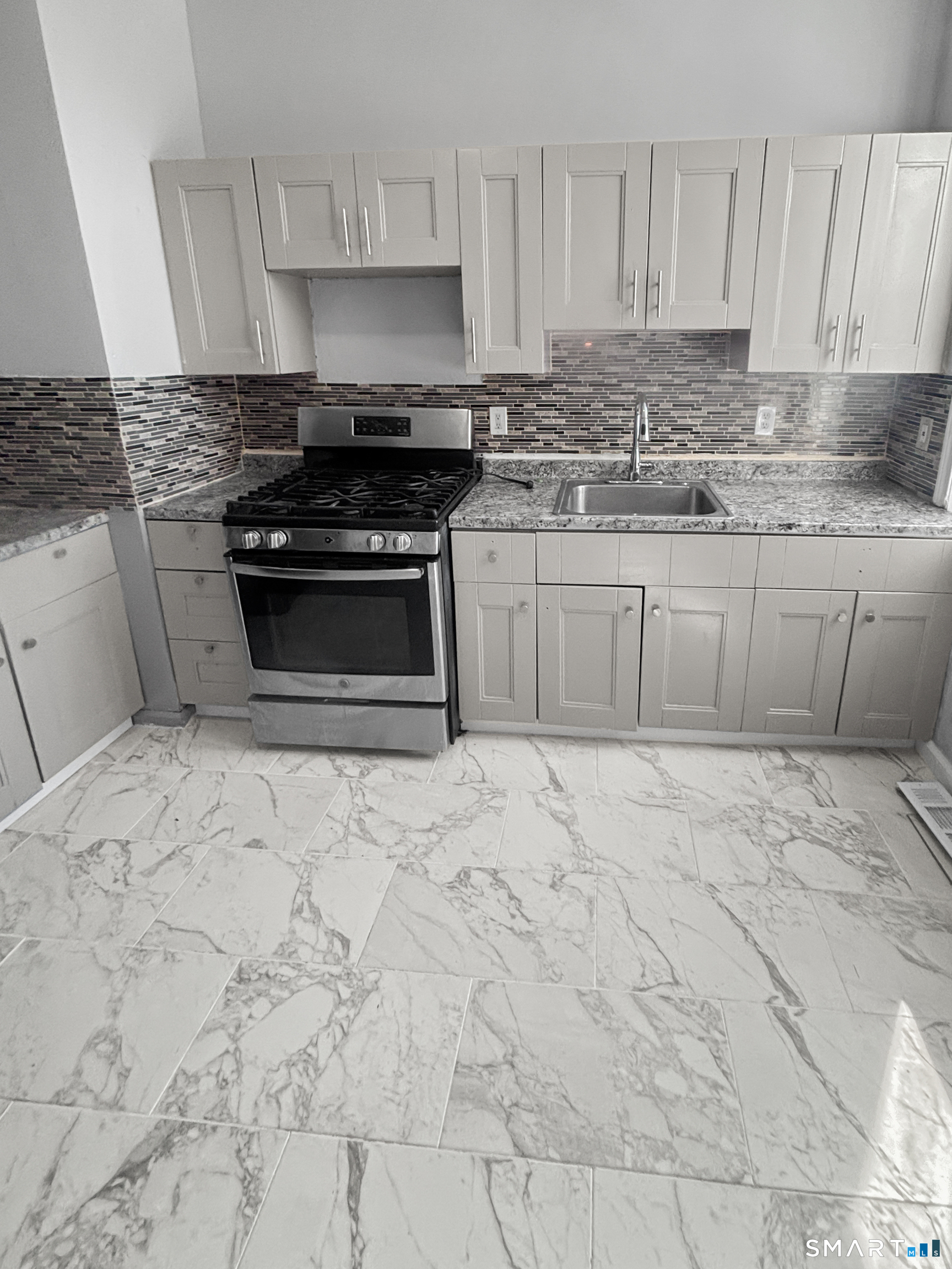 136 Washington Terrace photo 14