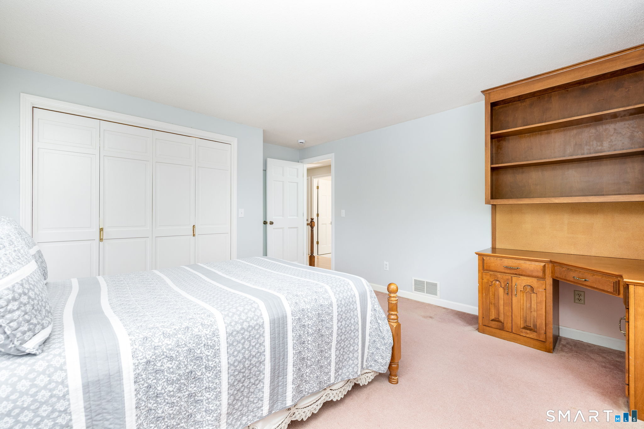 160 McIntosh Drive photo 22