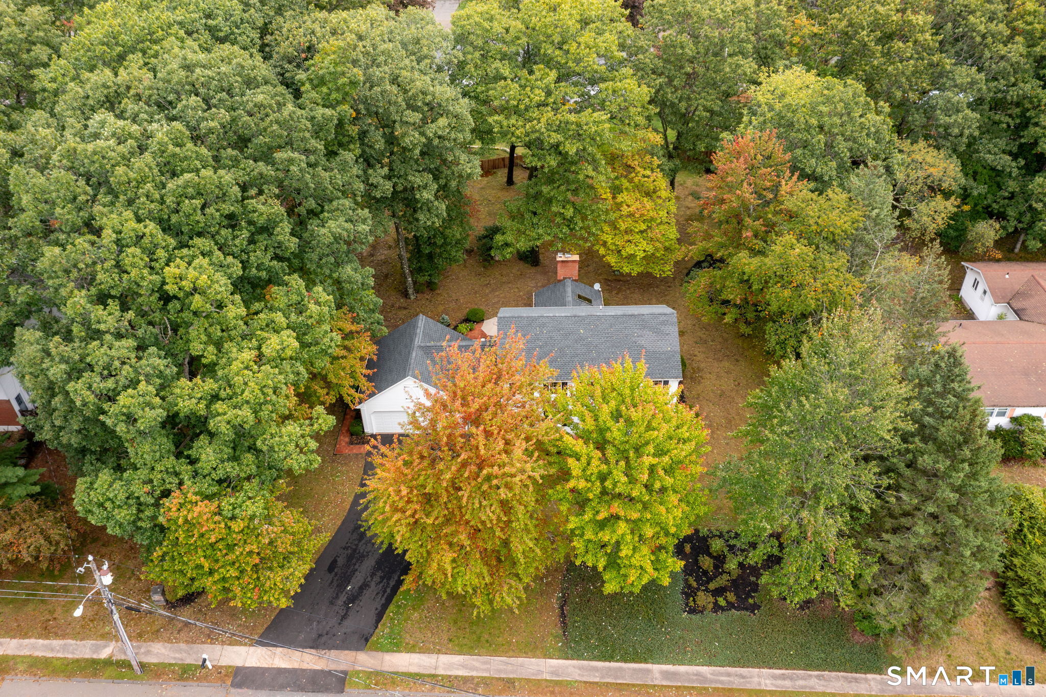 160 McIntosh Drive photo 32