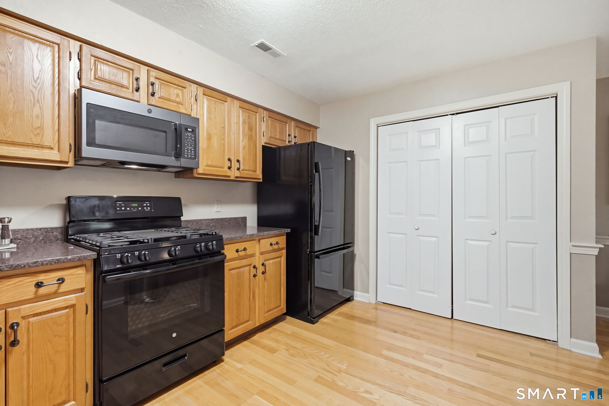 304 Ashmead Commons Unit #304 photo 15