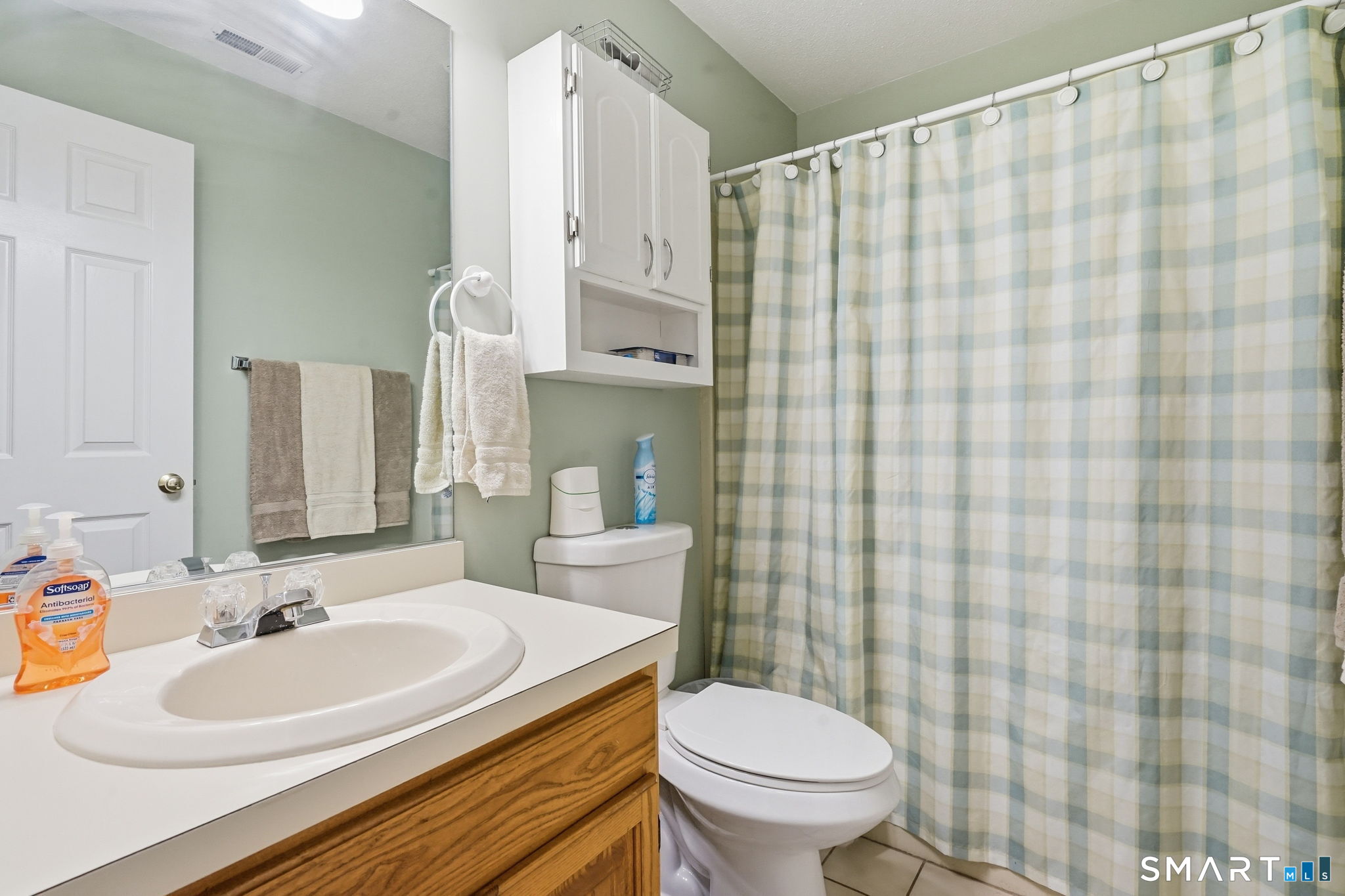 304 Ashmead Commons Unit #304 photo 21