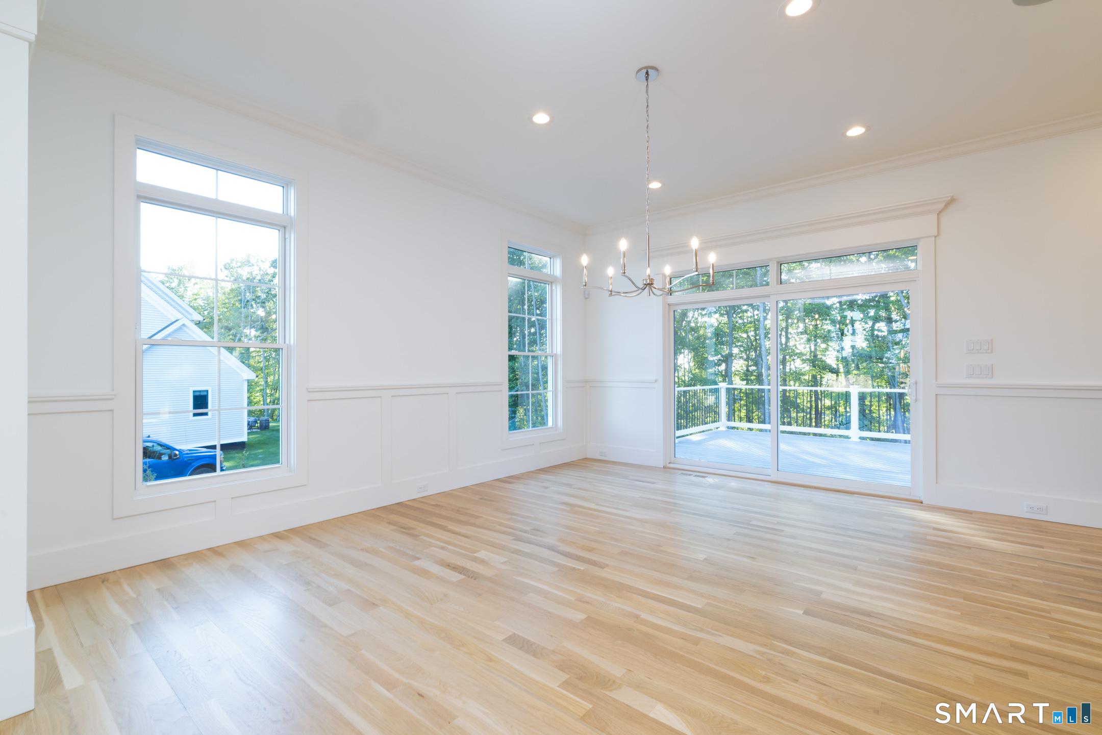 12 Pumpkin Grove, East Lyme, CT 06333