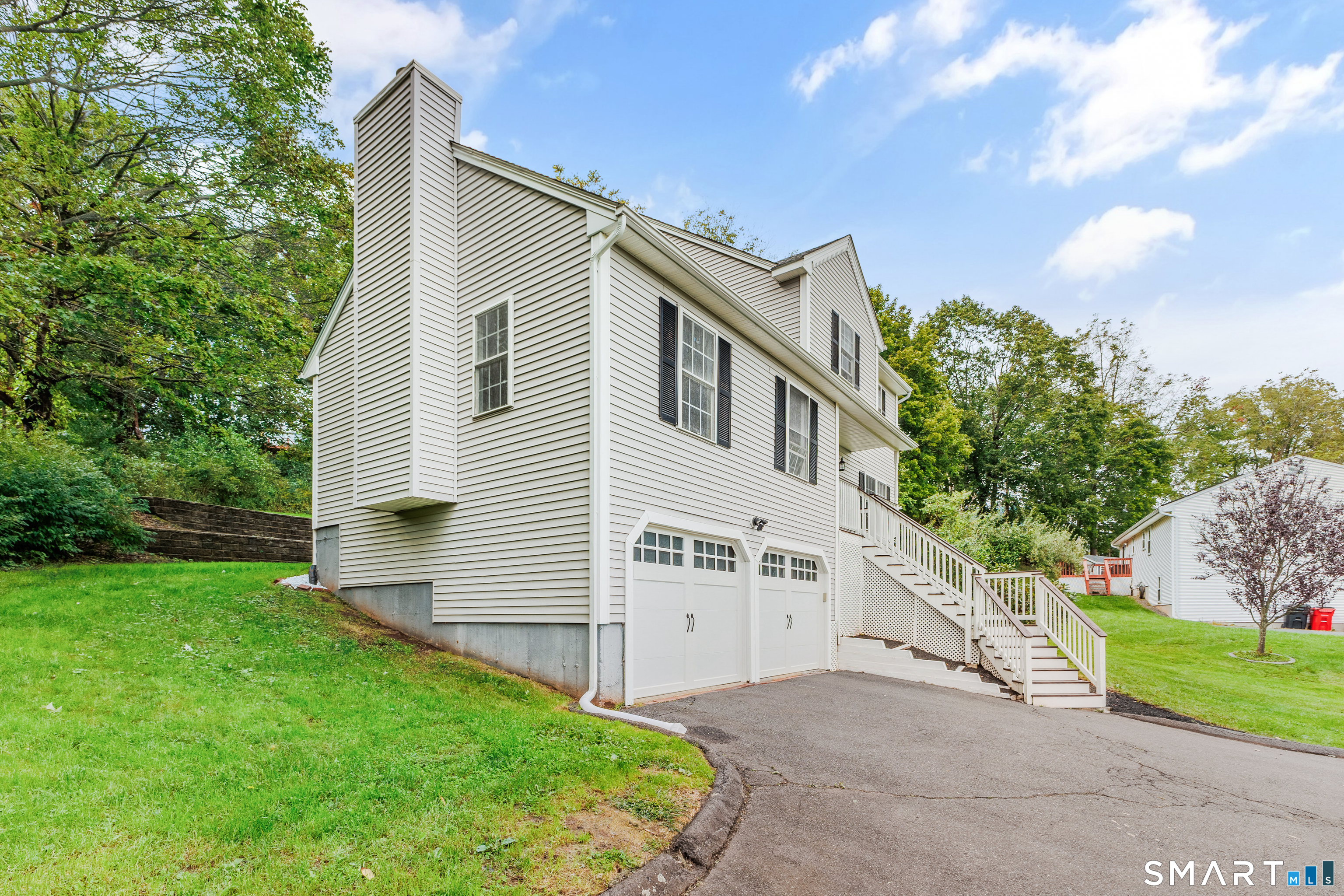 Photo 3 of Single family home for sale at 35 Lou Ann Ter, Meriden, CT 06450 | MLS# 24210197 | Listing updated on 2026-10-03