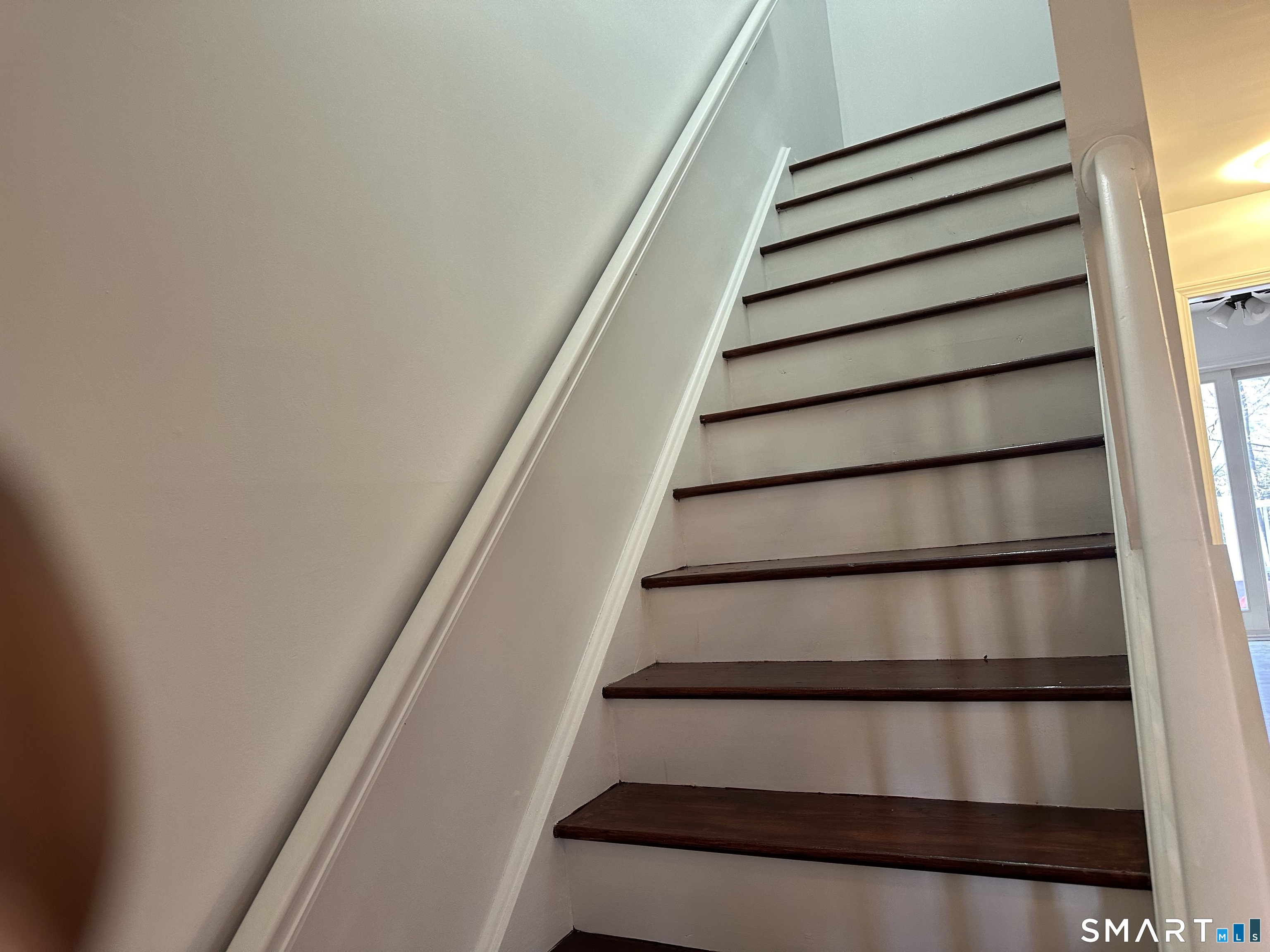 61 Fairfield Place photo 8