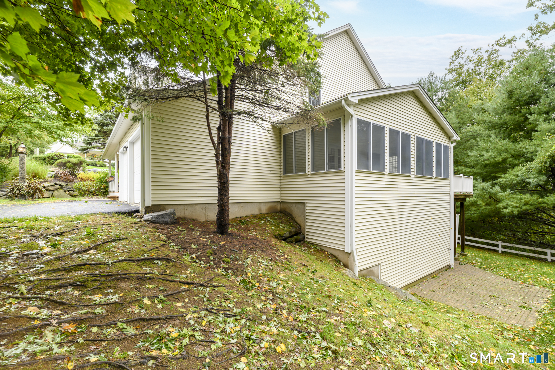207 Woodlawn Drive Unit #207 photo 14