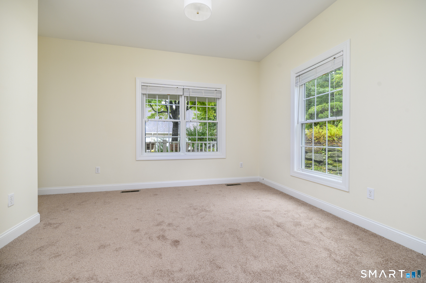 207 Woodlawn Drive Unit #207 photo 18