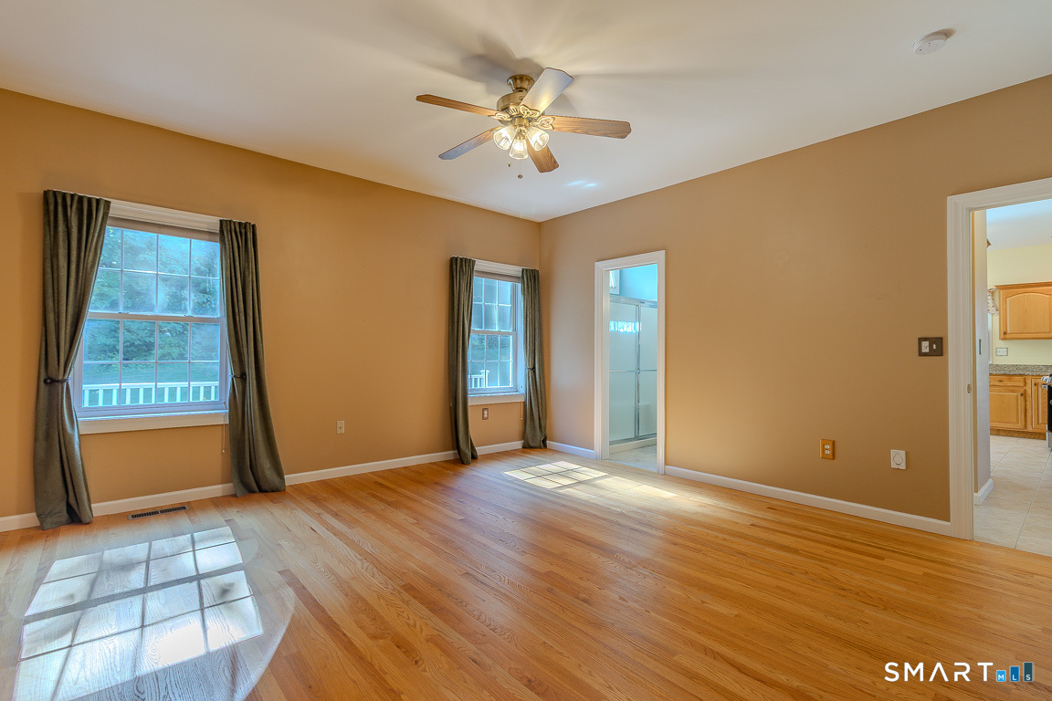 160 Hawthorne Drive Unit #160 photo 17