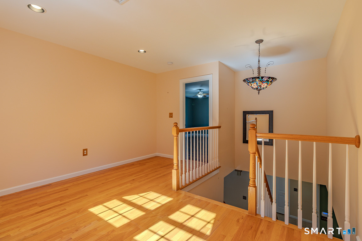 160 Hawthorne Drive Unit #160 photo 22