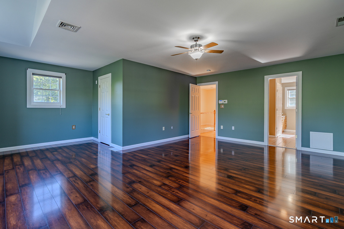 160 Hawthorne Drive Unit #160 photo 25