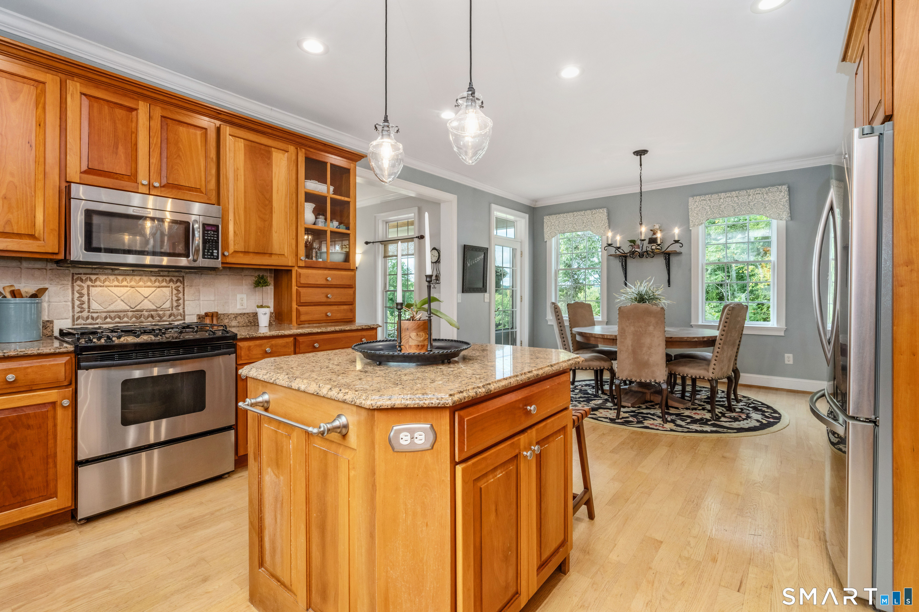 Photo 4 of Single family home for sale at 513 Tryon St, South Glastonbury, CT 06073 | MLS# 24200253 | Listing updated on 2026-10-03