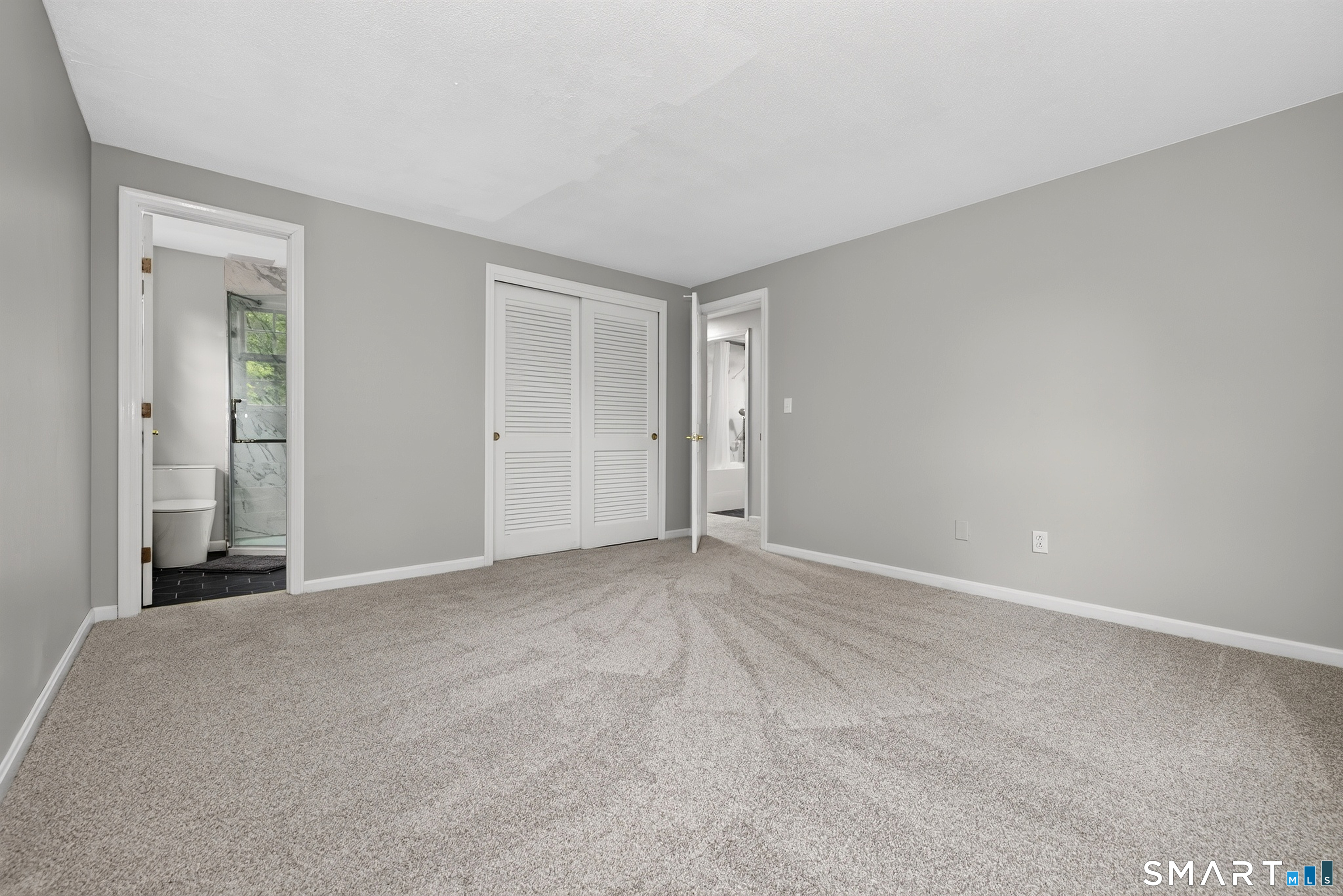 13 Greentree Drive photo 27