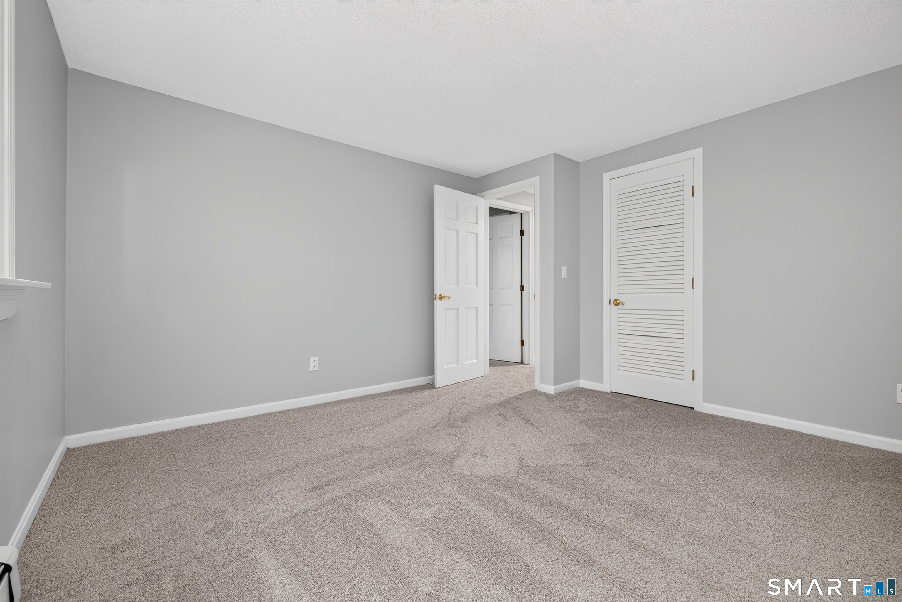 13 Greentree Drive photo 30