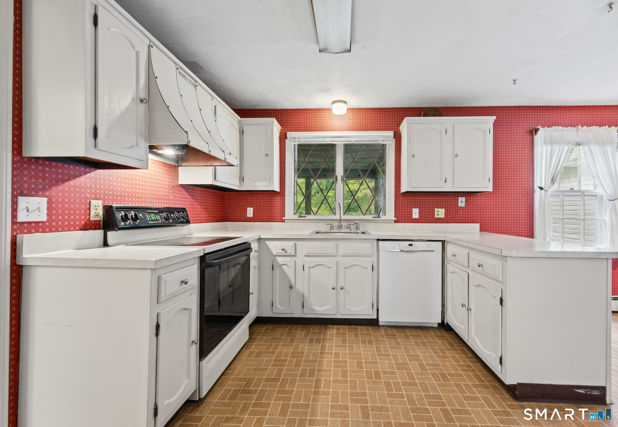 102 Ironworks Road, Clinton, CT 06413