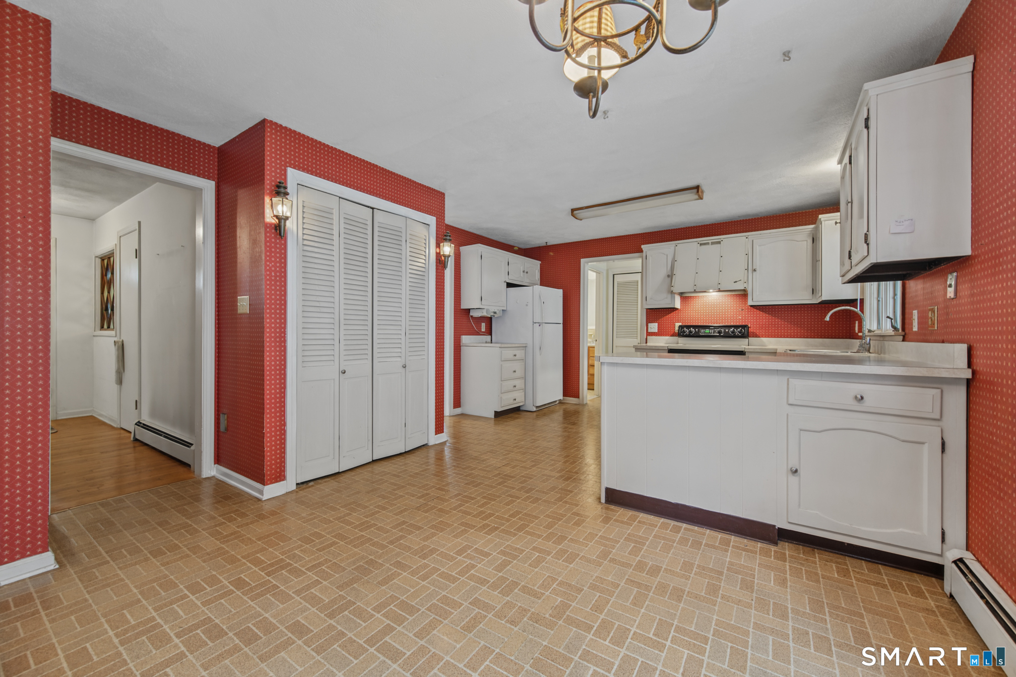 102 Ironworks Road, Clinton, CT 06413