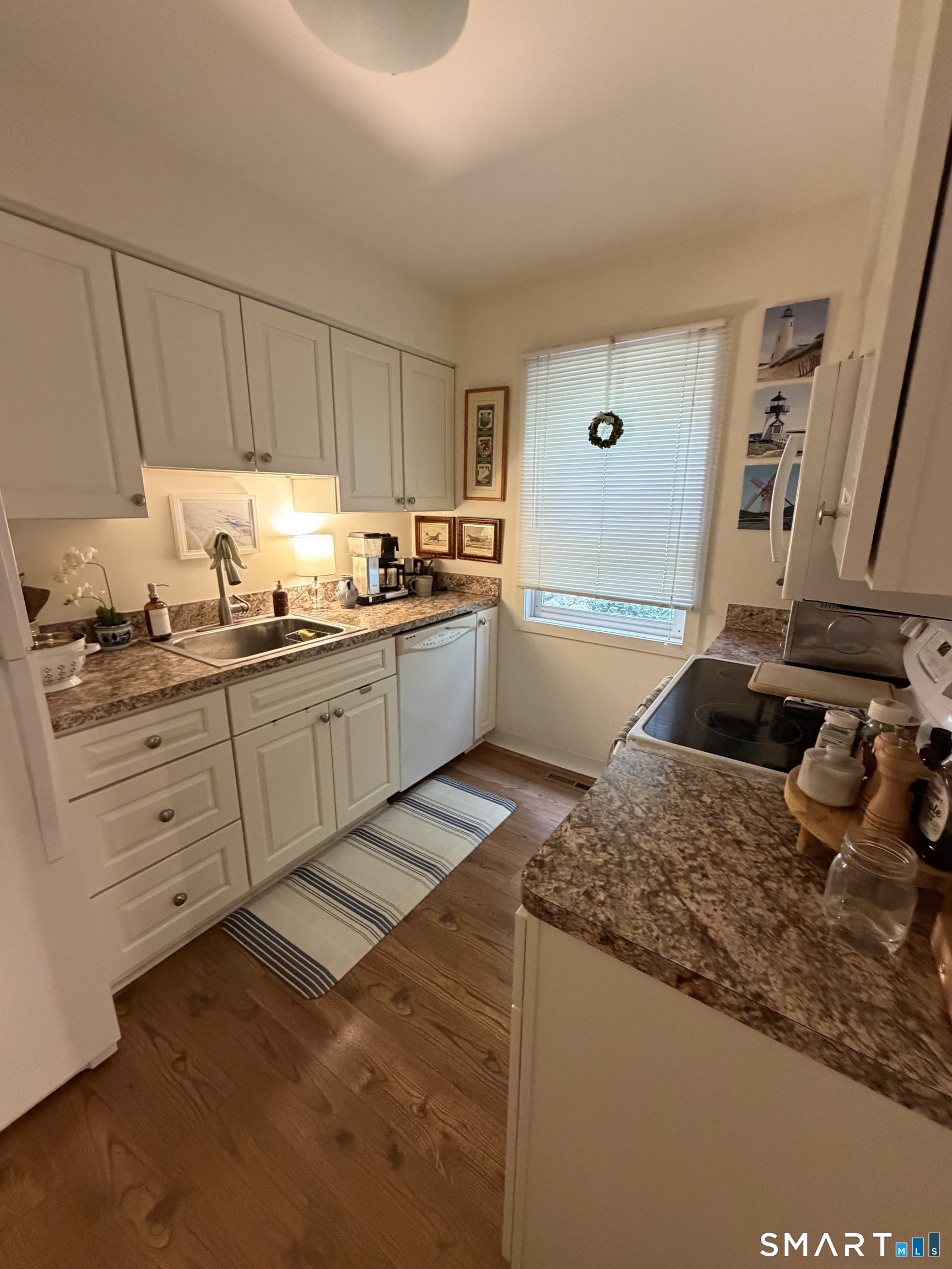 Foto 9 de Condominio en renta en 1 Sylvan Lane #C, Westport, CT — $3,100/mes