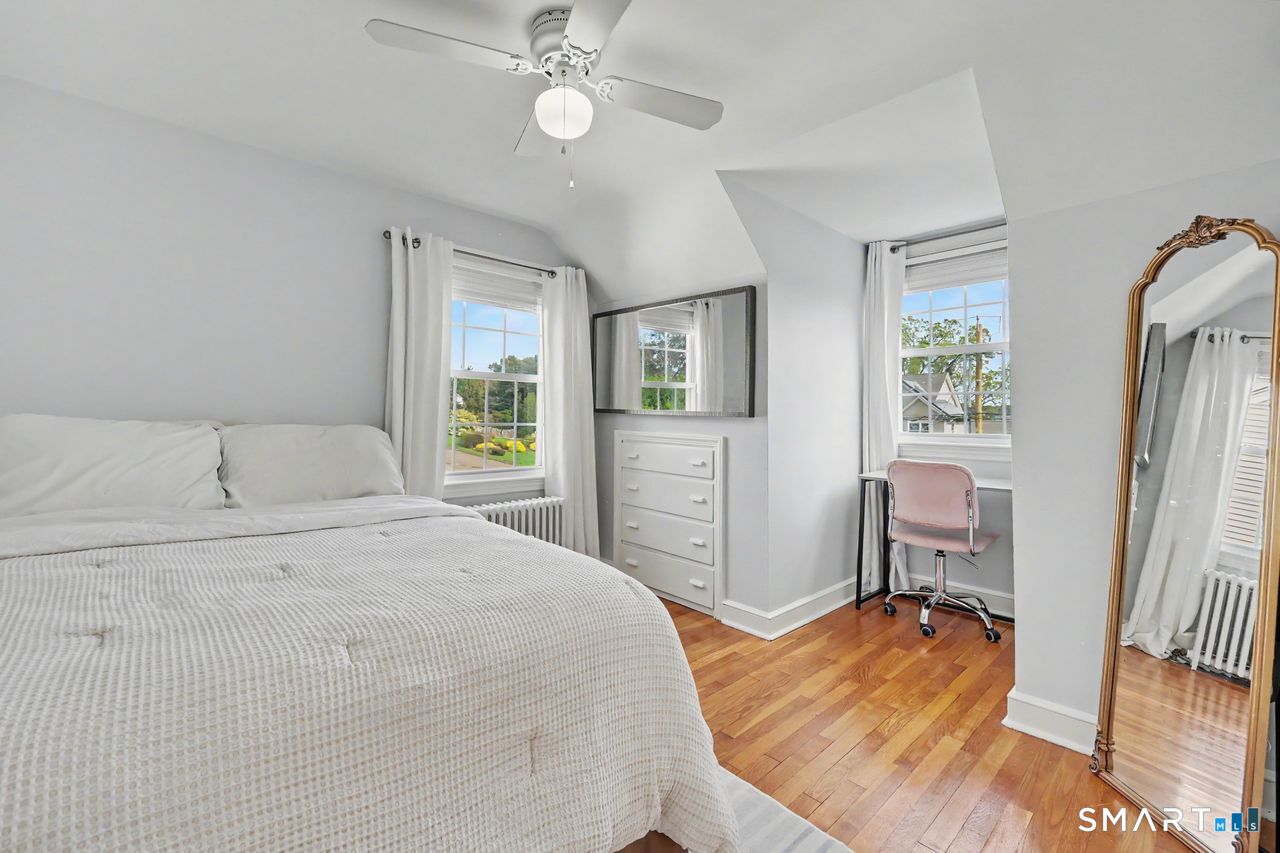 501 Bridgeview Place photo 30