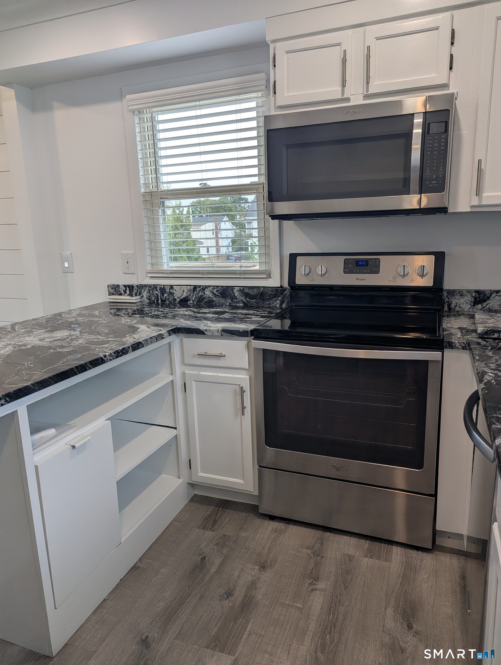 Foto 7 de Condominio en renta en 6 Hawkins Avenue #2, Norwalk, CT — $3,500/mes