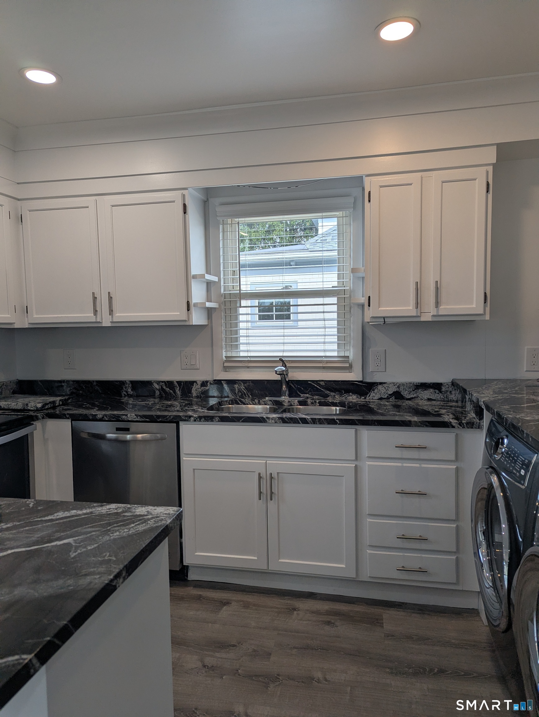 Foto 8 de Condominio en renta en 6 Hawkins Avenue #2, Norwalk, CT — $3,500/mes