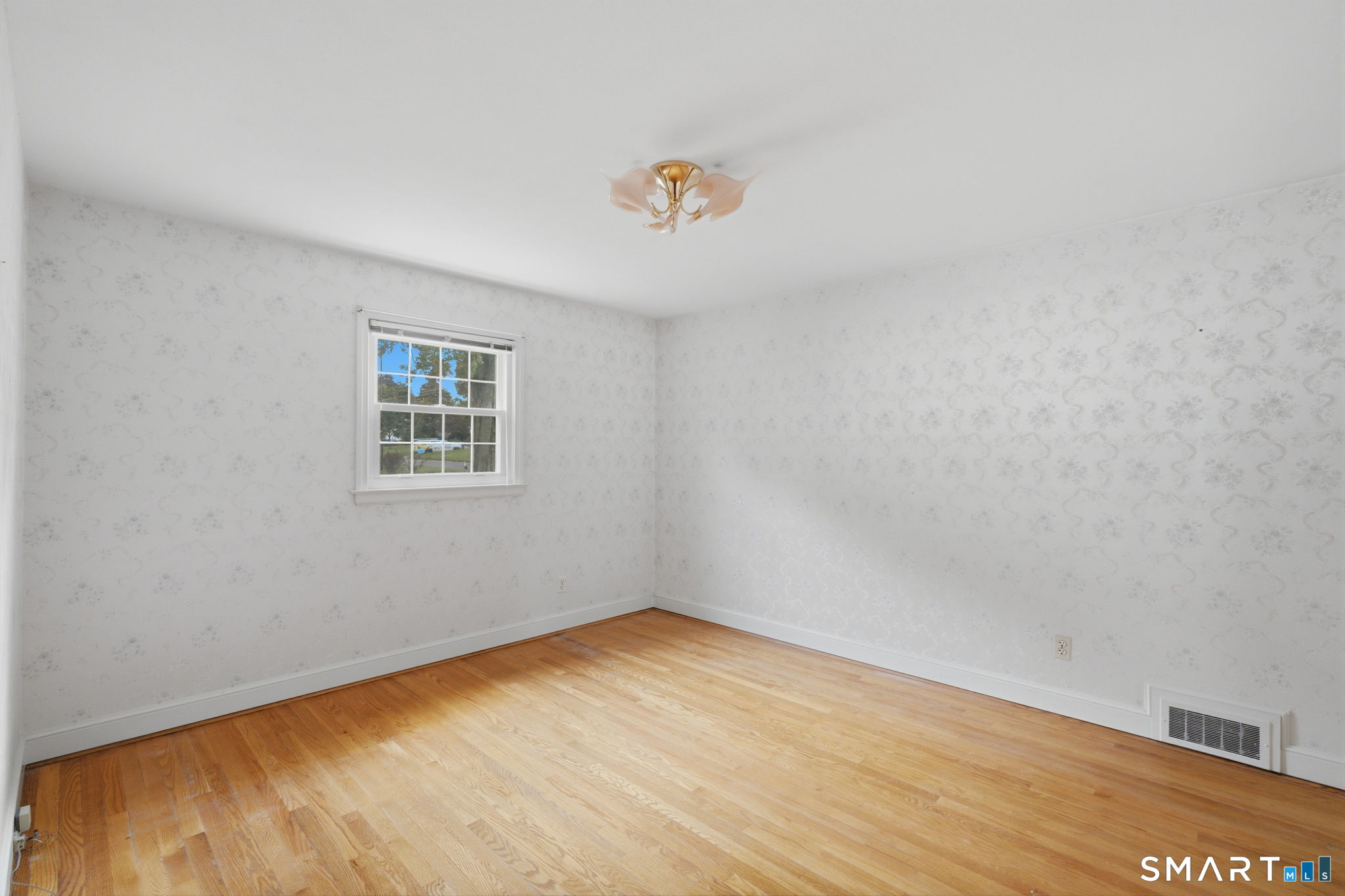 108 Jameswell Road photo 20