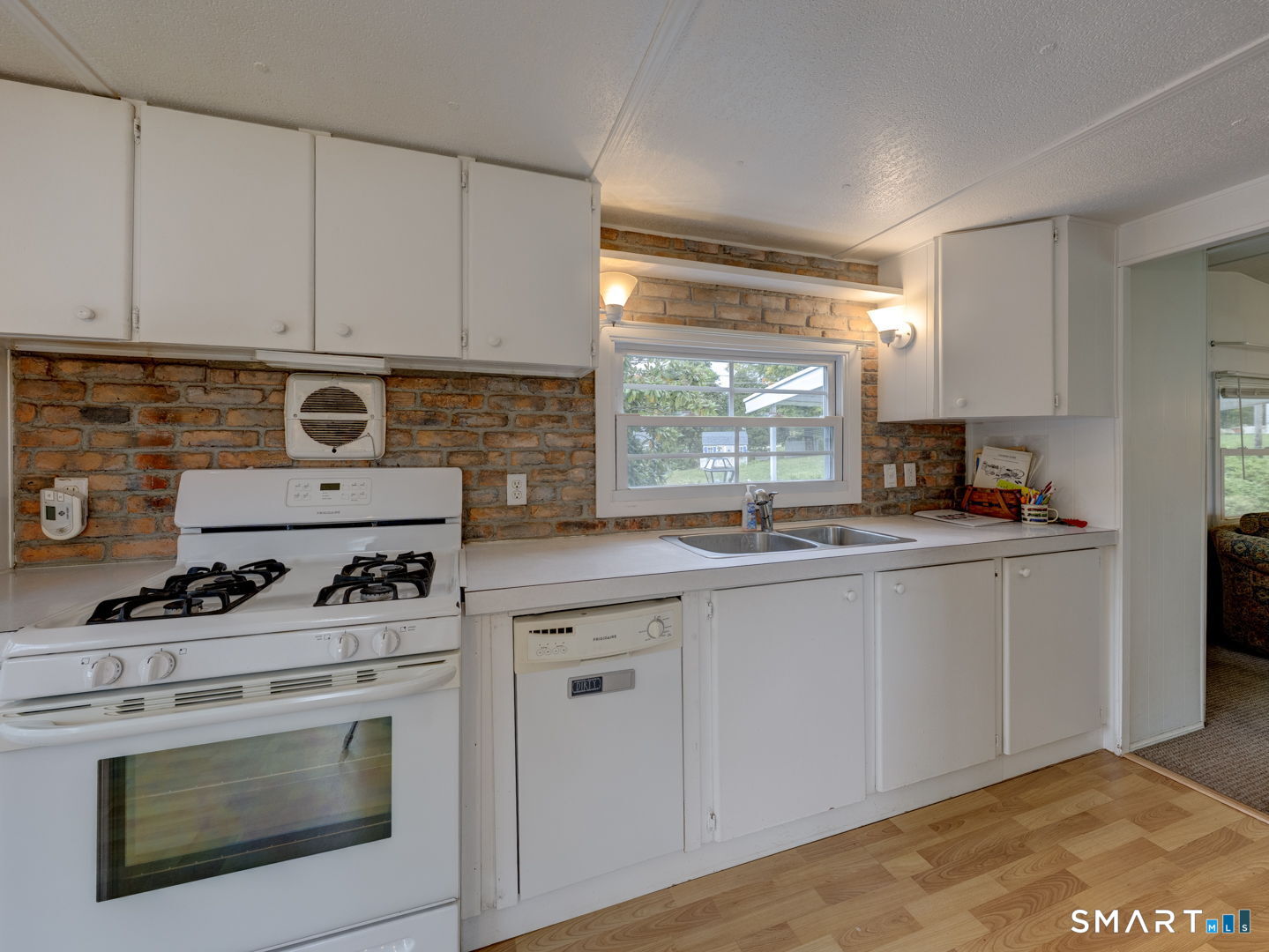 14 Hillpond Drive photo 21