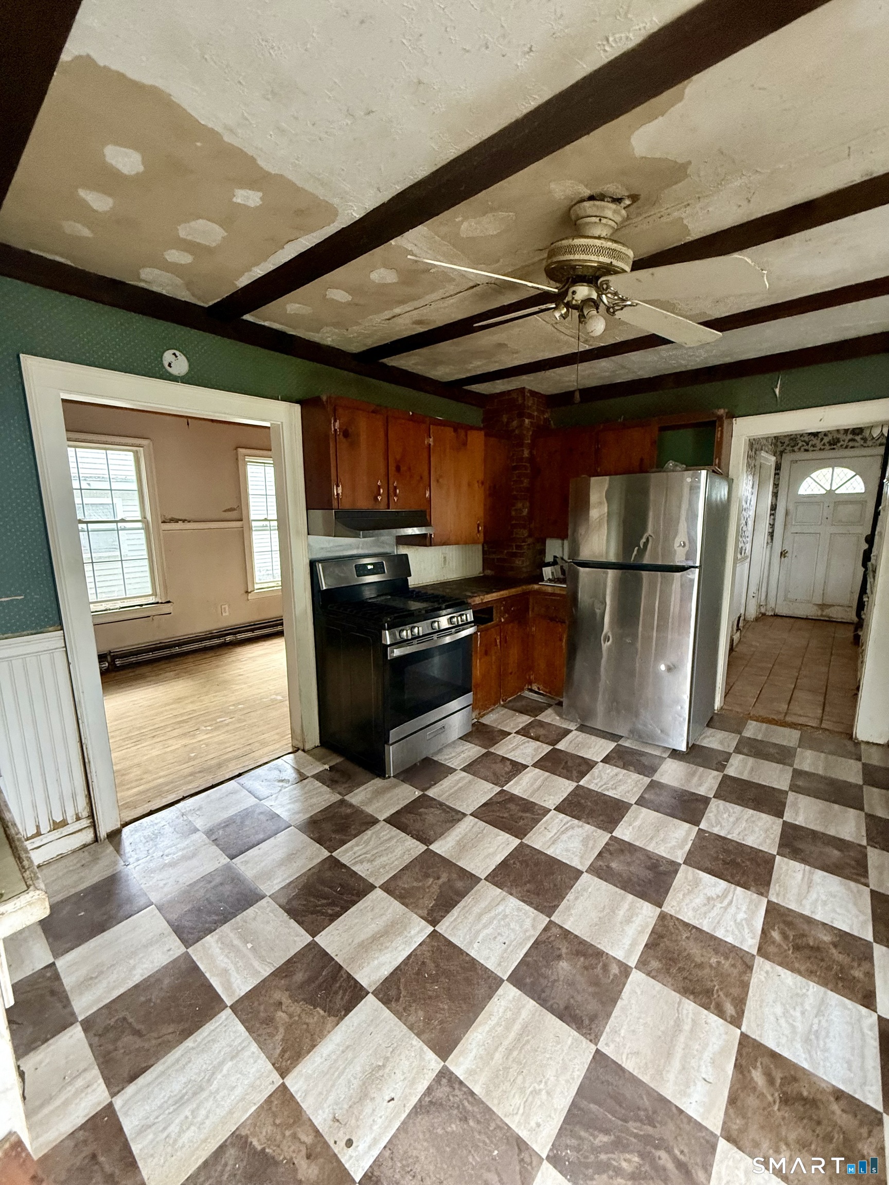 Photo 3 of Single family home for sale at 278 N Elm St, Torrington, CT 06790 | MLS# 24210928 | Listing updated on 2026-09-30