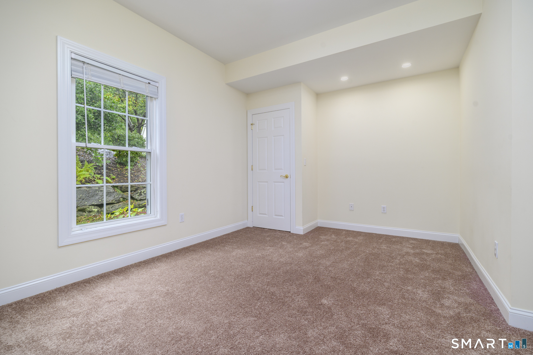 207 Woodlawn Drive Unit #207 photo 19