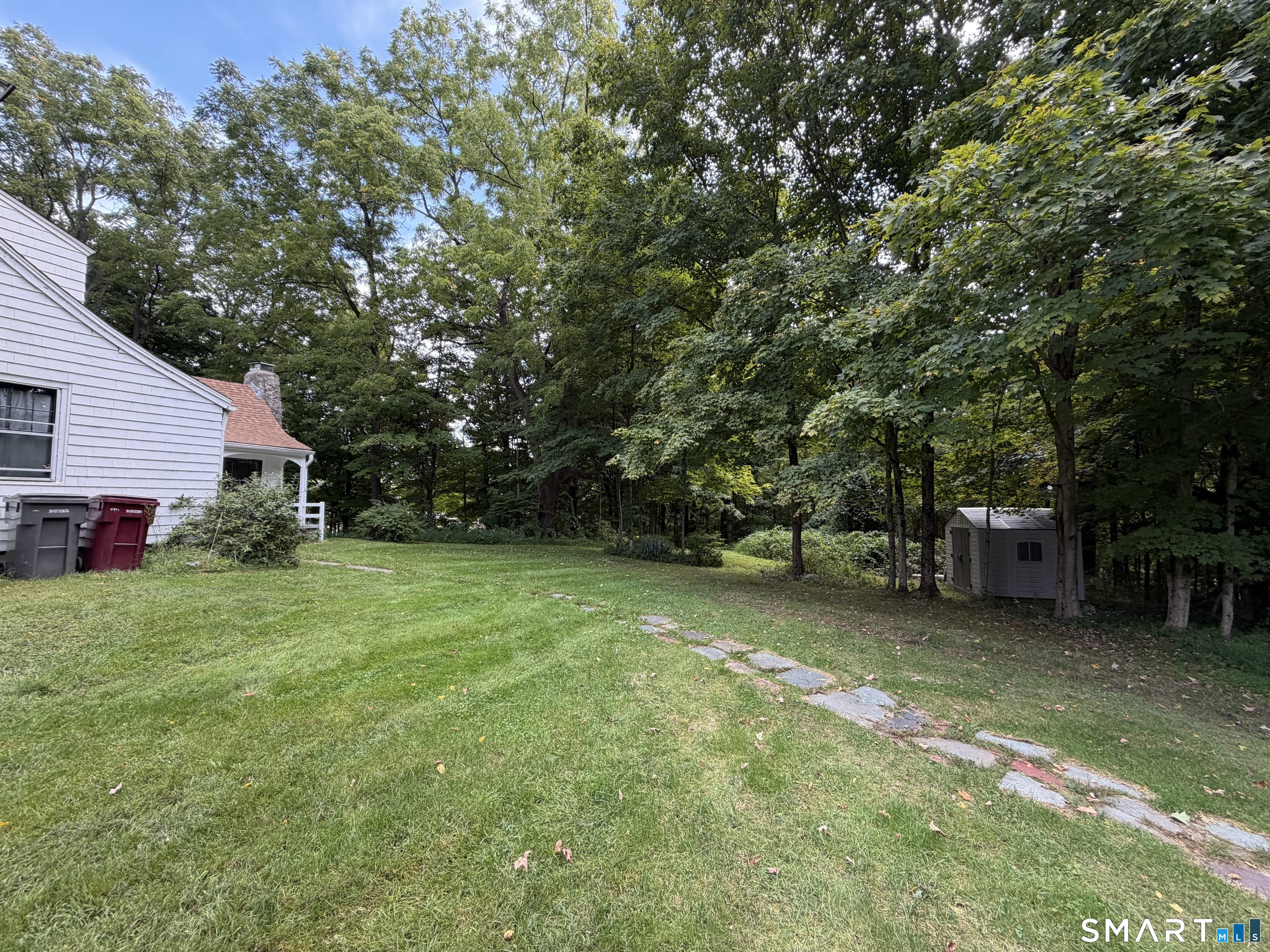 684 Field Street photo 4