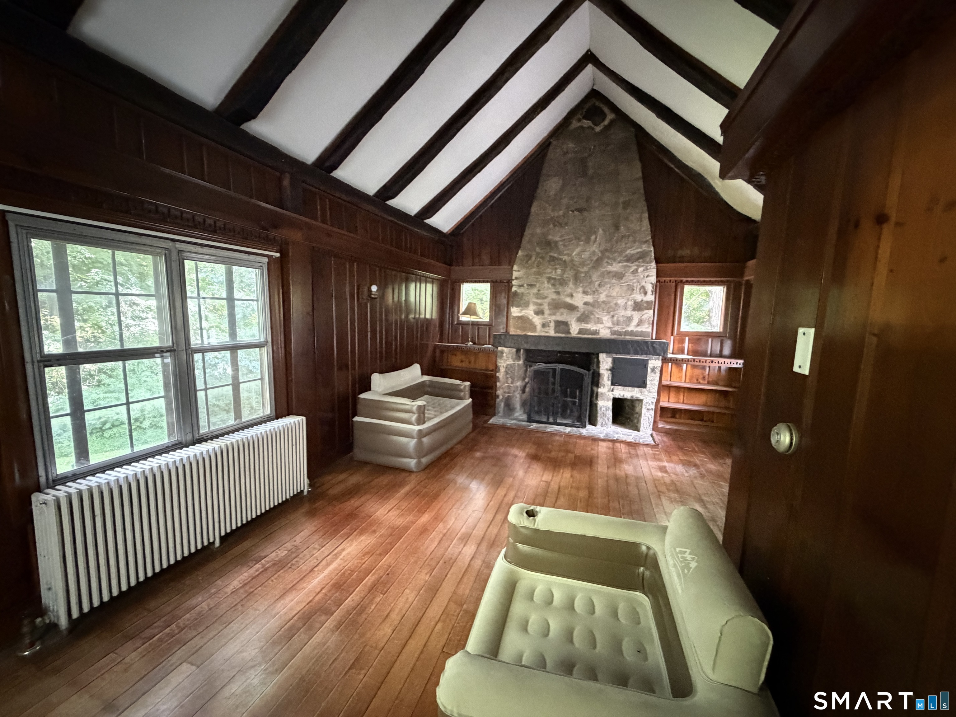 684 Field Street photo 7